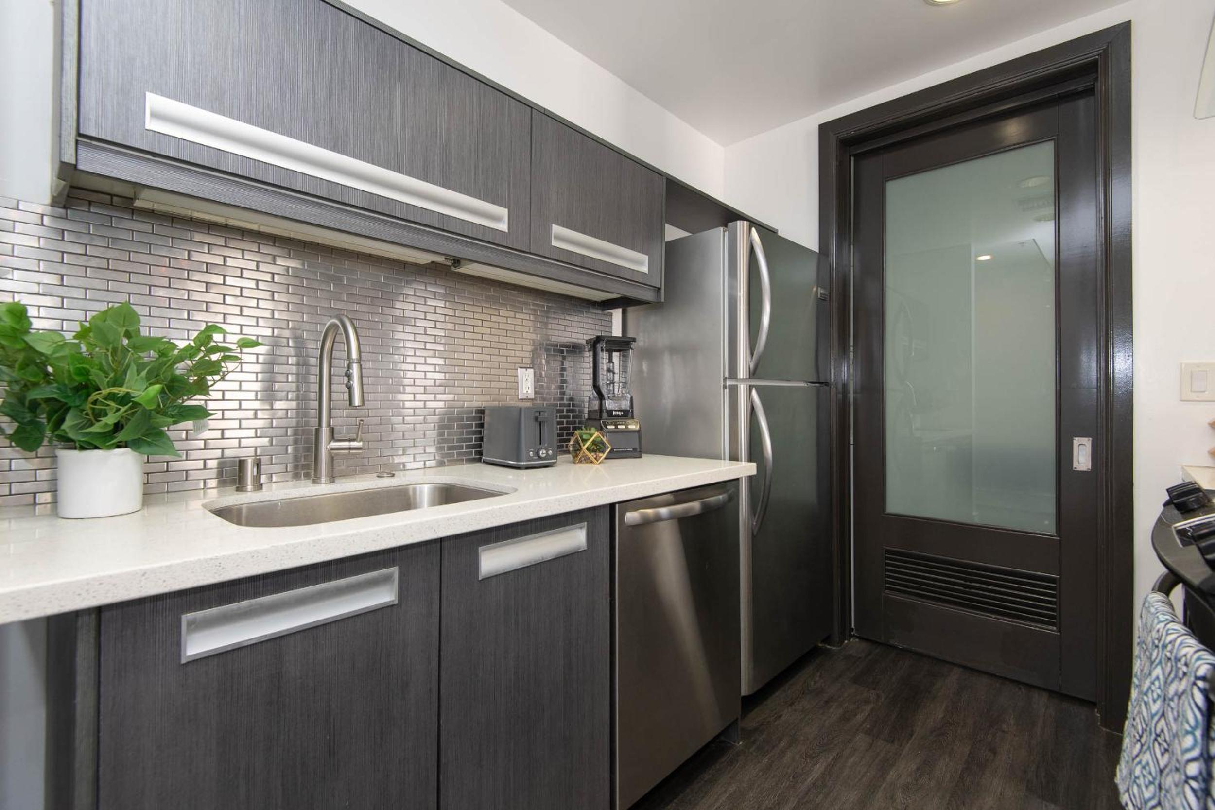 Los Angeles Vacations - Audemar Boutique Hotel and Apartment Homes - Property Image 23