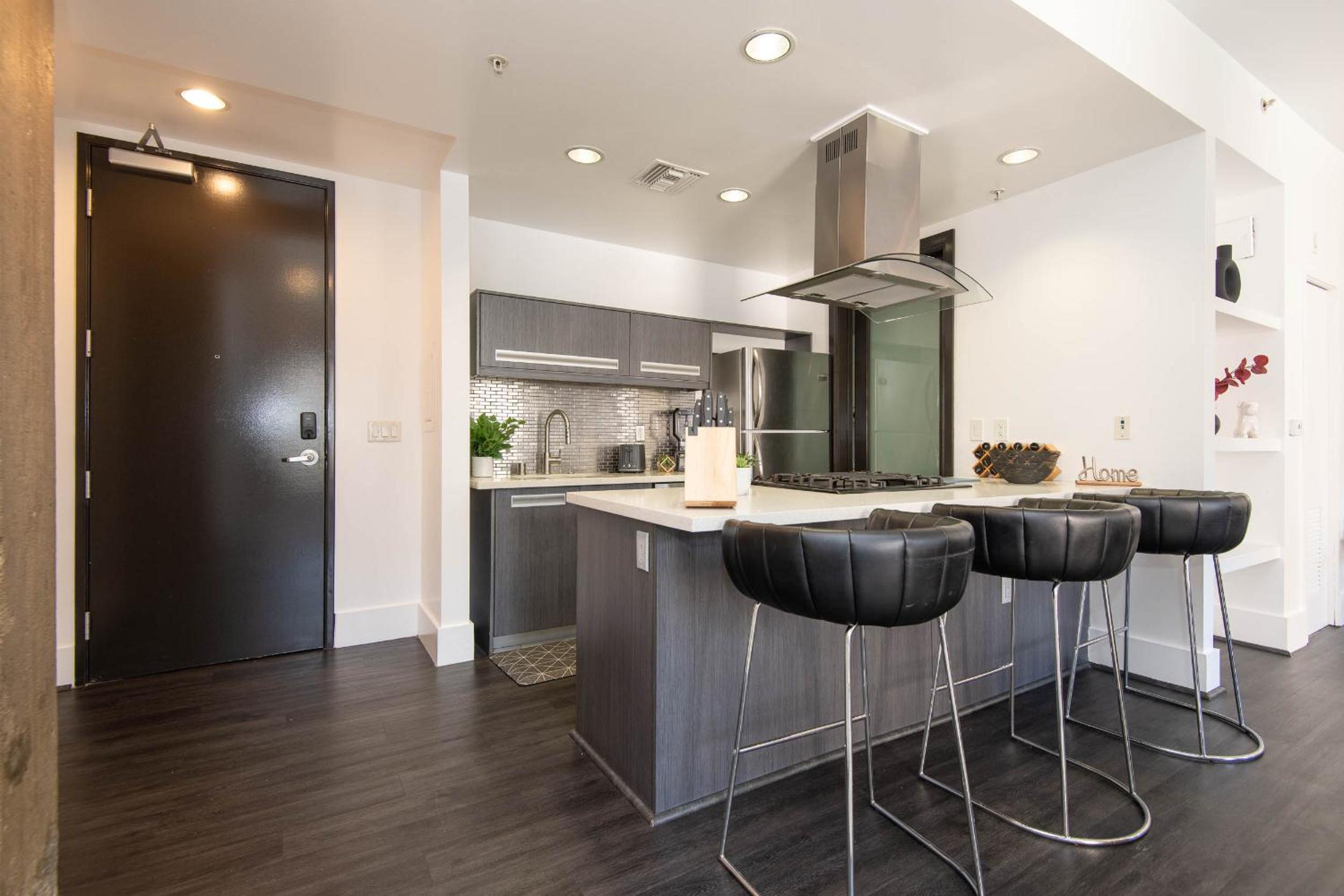 Los Angeles Vacations - Audemar Boutique Hotel and Apartment Homes - Property Image 25