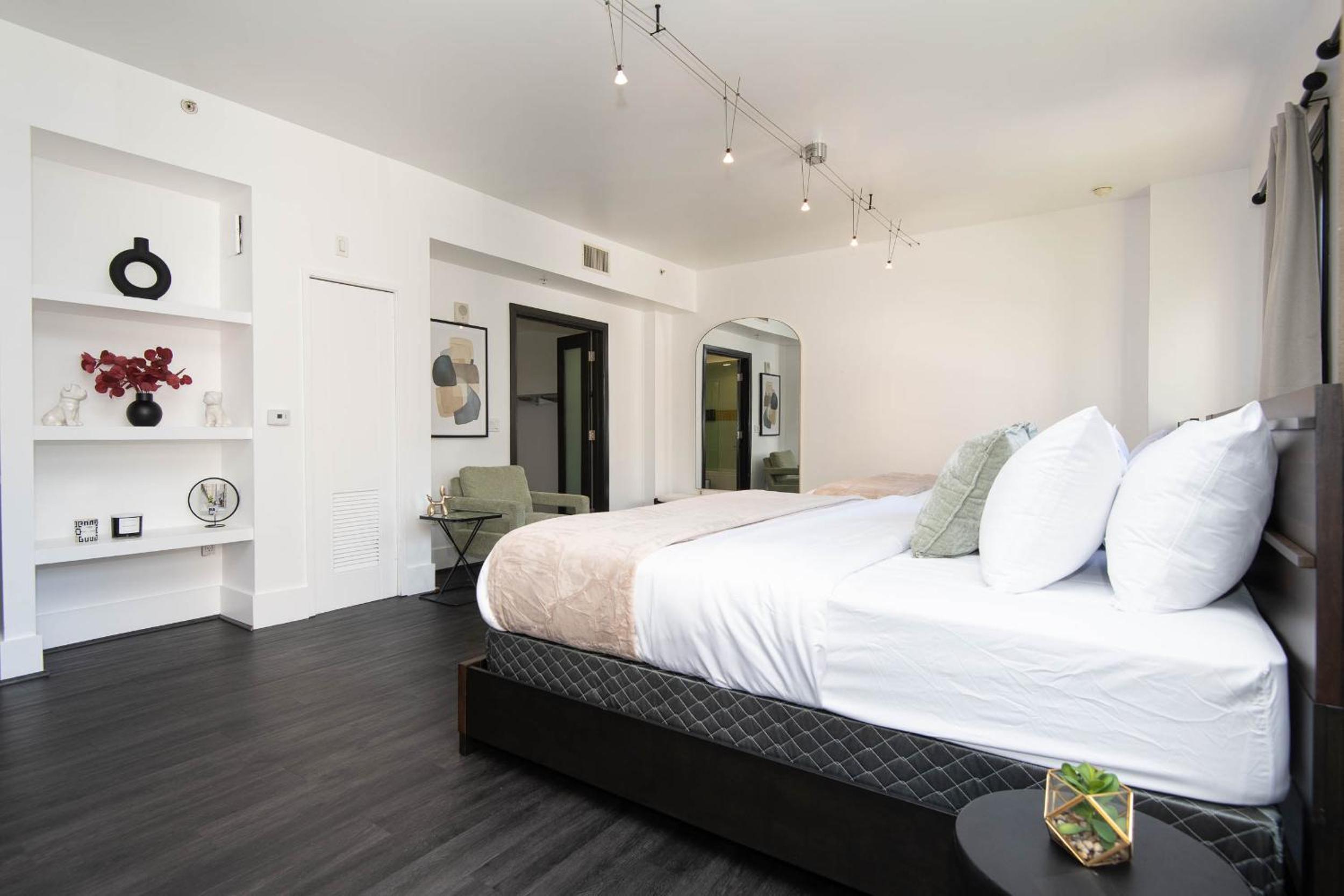Los Angeles Vacations - Audemar Boutique Hotel and Apartment Homes - Property Image 28