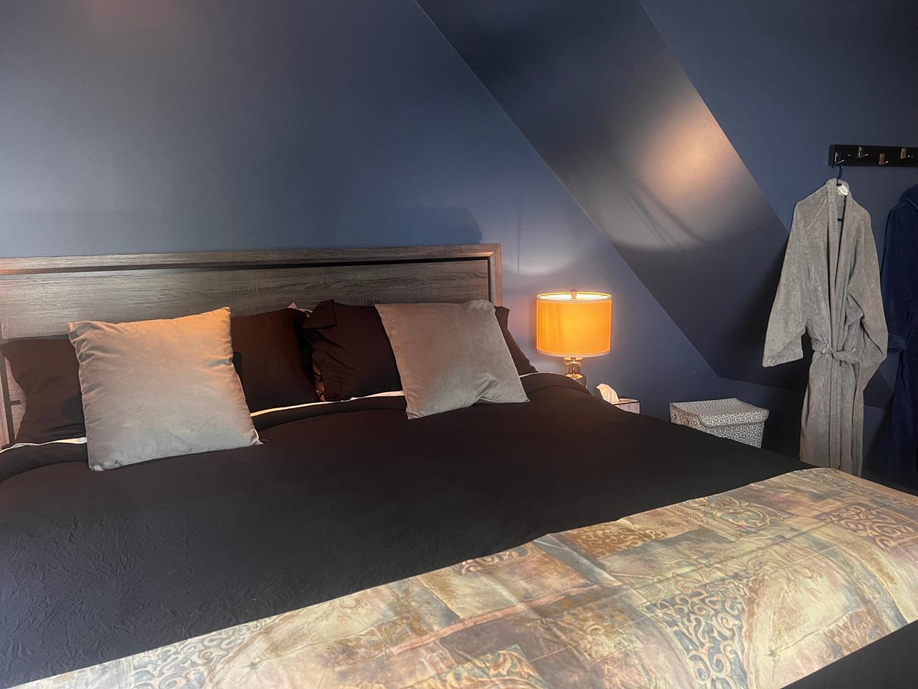 Sunset Suites in Niagara Wine Country