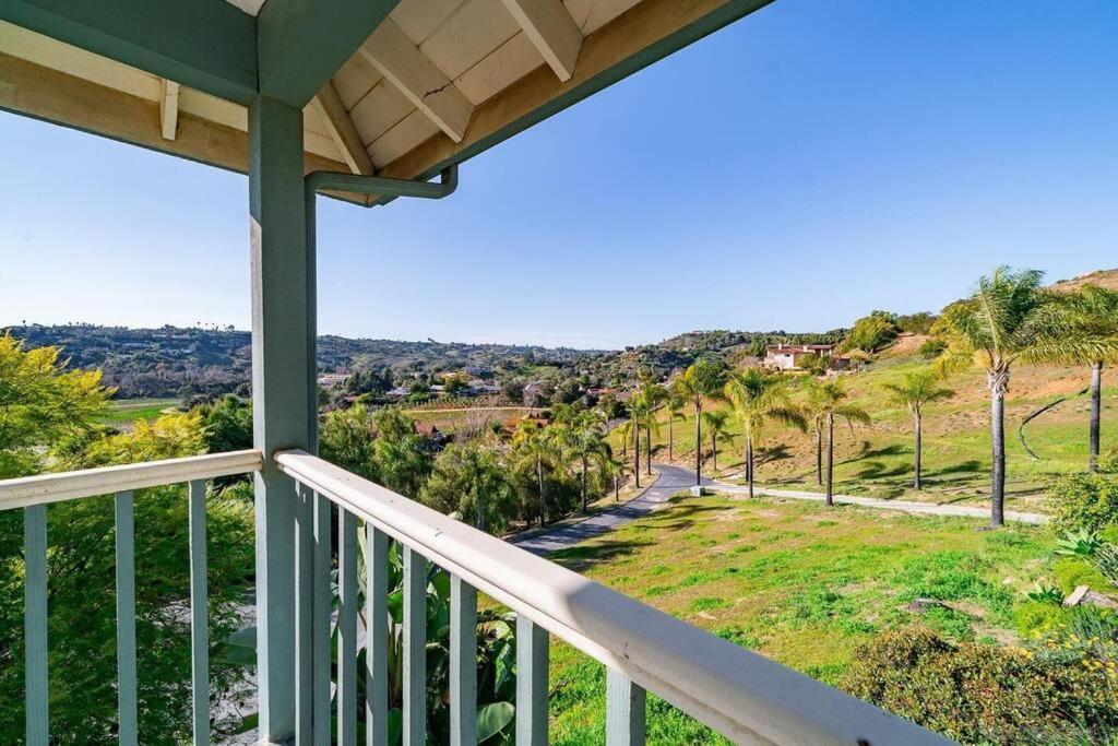 Entire Private 5-Bedroom Villa, Gated Yard, Nature, Grand View view 5
