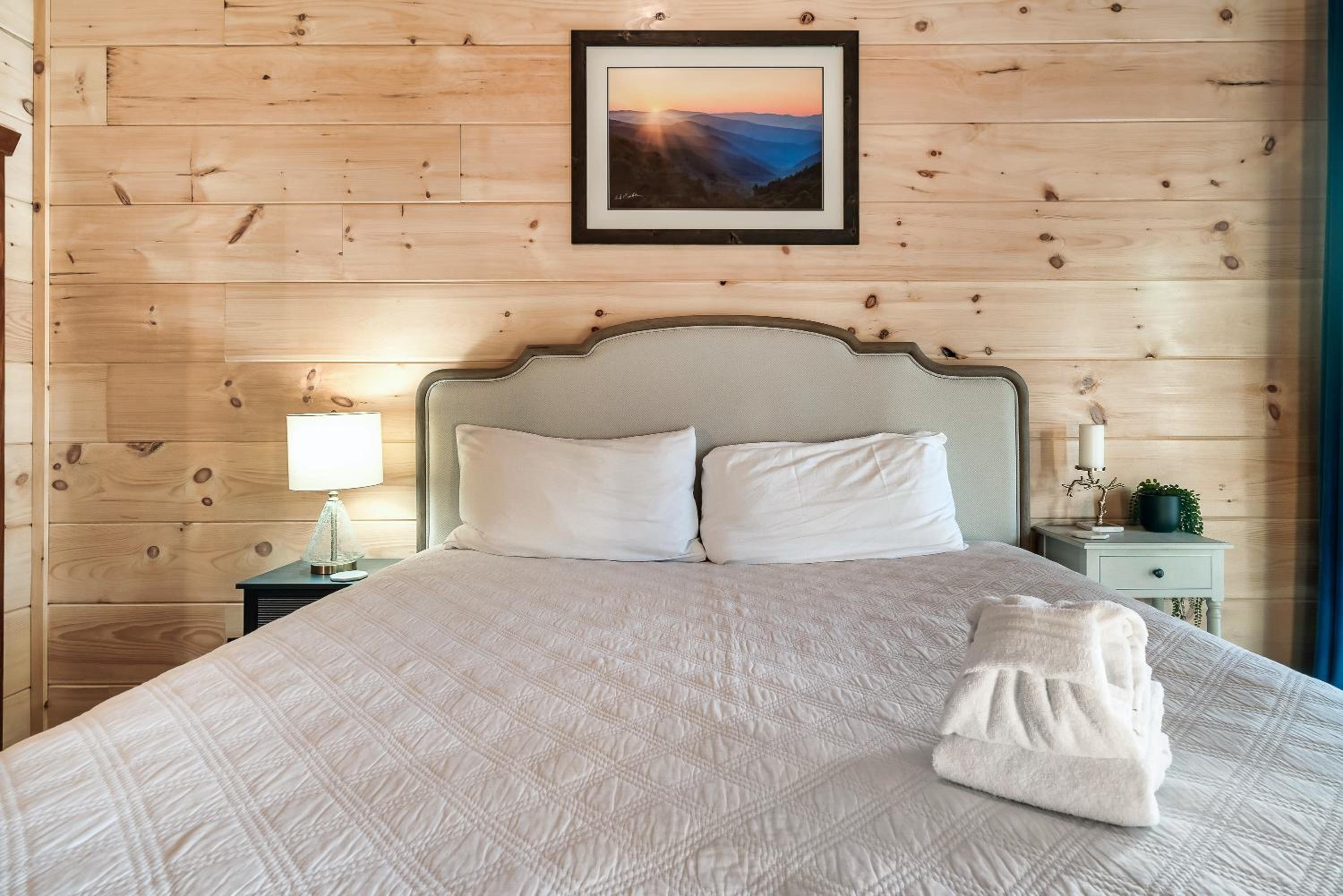Grand Mountain Cabin Near Great Smoky Mountains National Park view 3