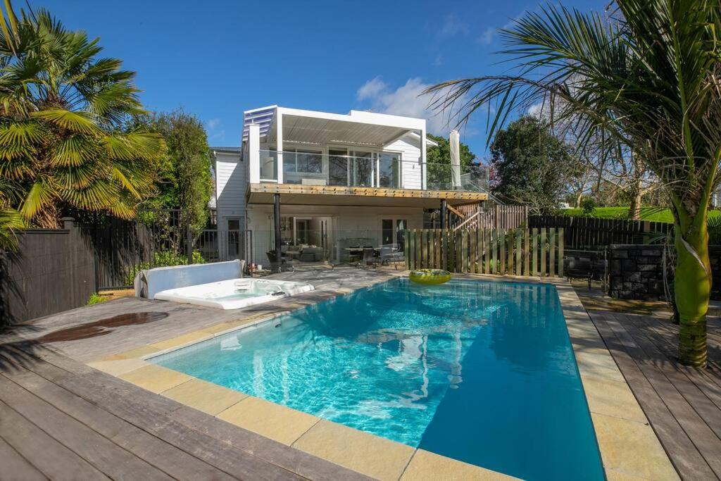 Poolside Cityscape — Auckland