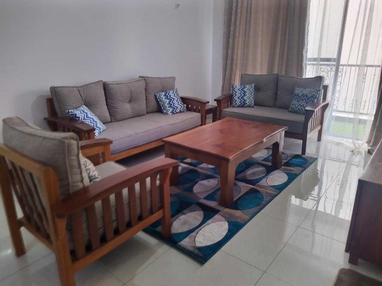 Cenzo HoliStay-Amalia,Near JKIA Airport & SGR Railway view 5