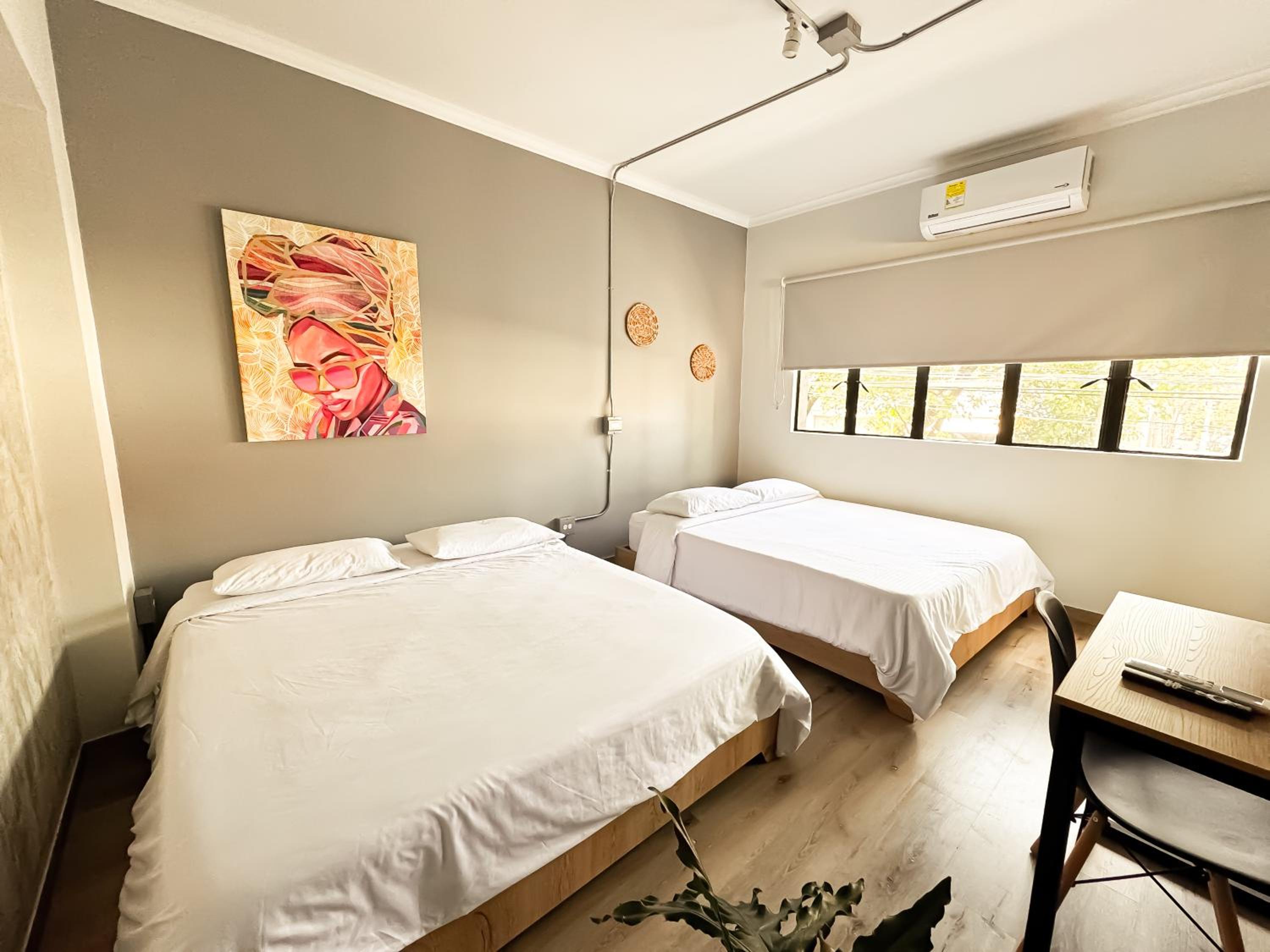 ¡Hospedaje remodelado con capacidad perfecta! LAU3