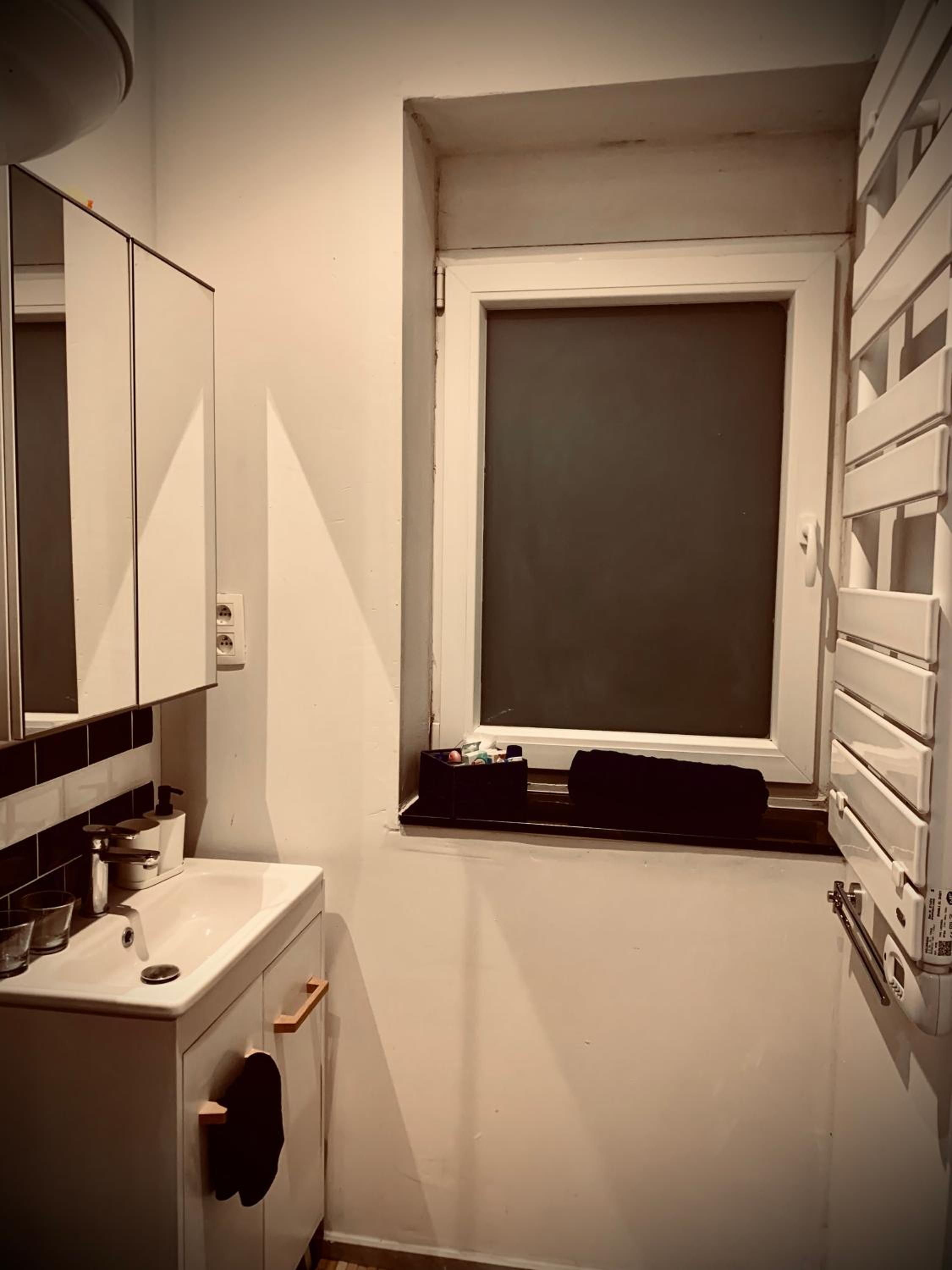 Esteban studio