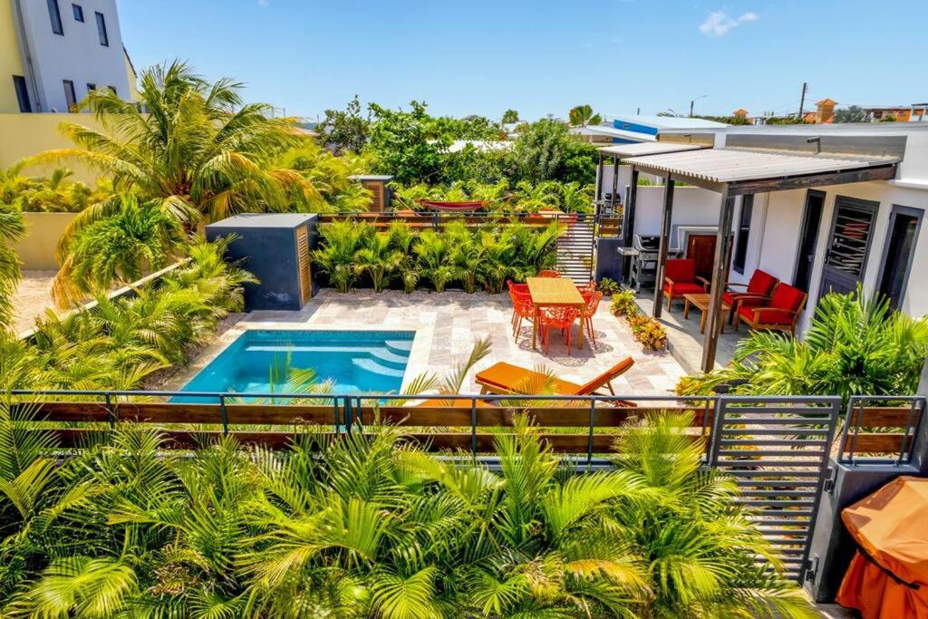 FourVillas with Private Magnesium Pool 3 min to the Beach & Dive Rinse Tank