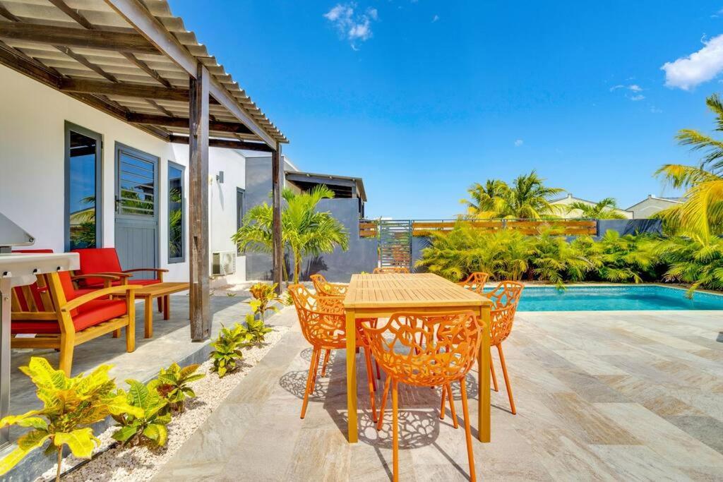 FourVillas with Private Magnesium Pool 3 min to the Beach & Dive Rinse Tank