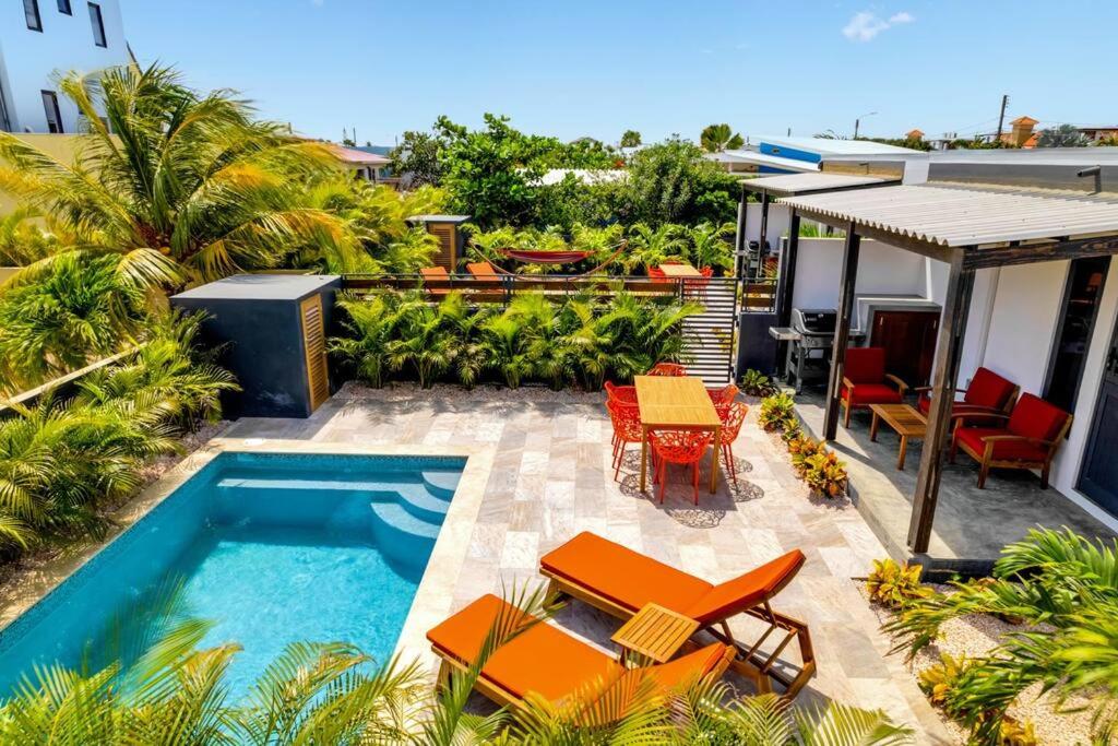 FourVillas with Private Magnesium Pool 3 min to the Beach & Dive Rinse Tank