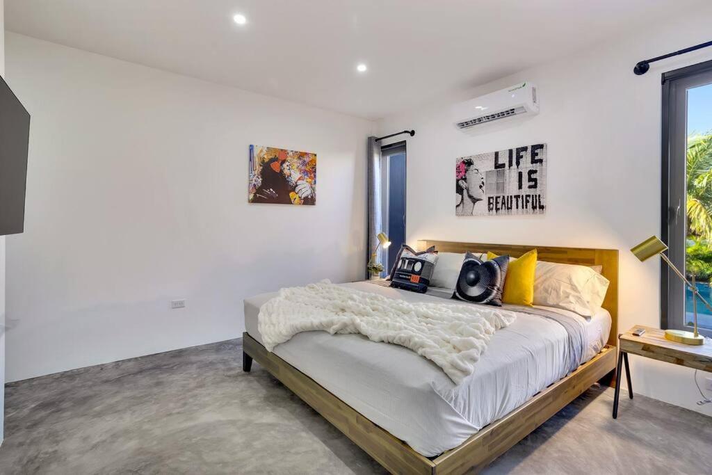FourVillas with Private Magnesium Pool 3 min to the Beach & Dive Rinse Tank