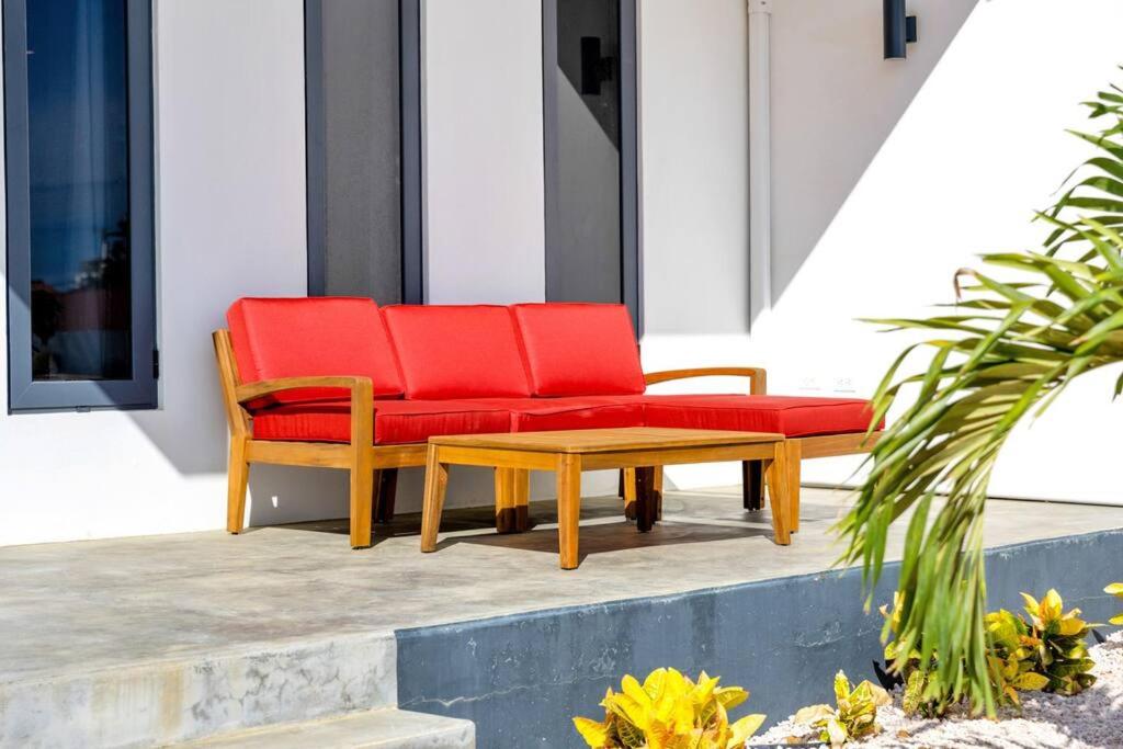 FourVillas with Private Magnesium Pool 3 min to the Beach & Dive Rinse Tank