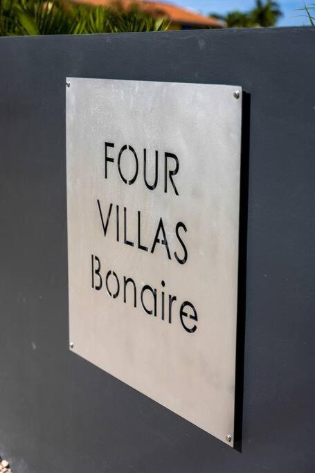 FourVillas with Private Magnesium Pool 3 min to the Beach & Dive Rinse Tank