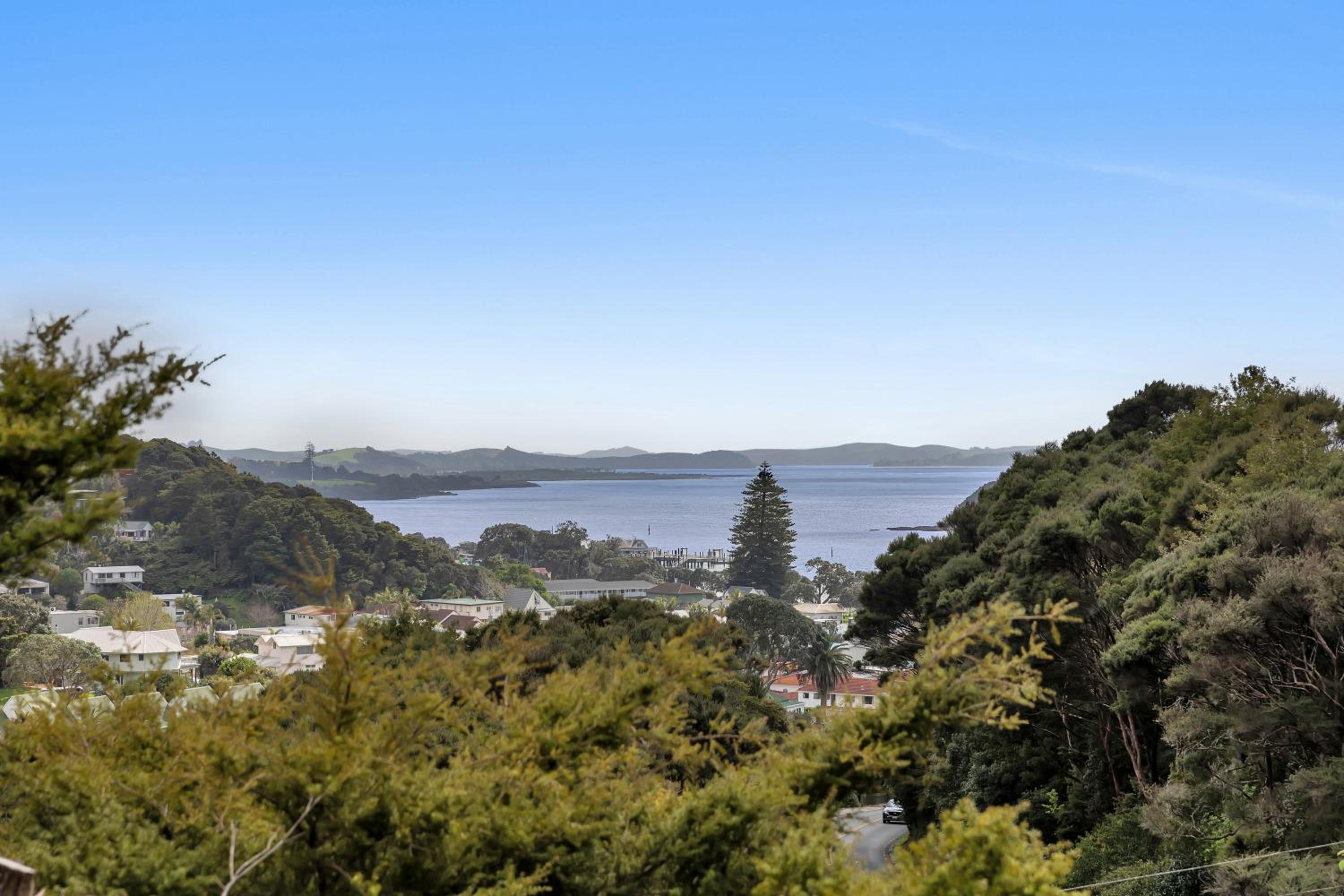 Bay View Haven - Paihia Holiday Home view 3
