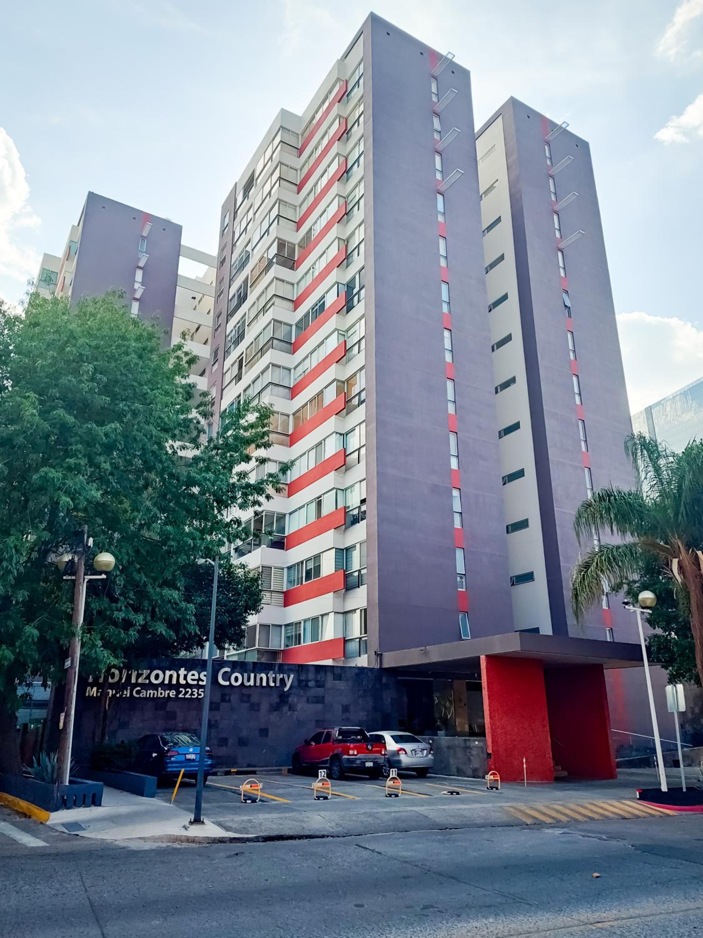 Hotel Penthouse Espectacular Vista Cd A.C. WiFi 300mbps - Image 1