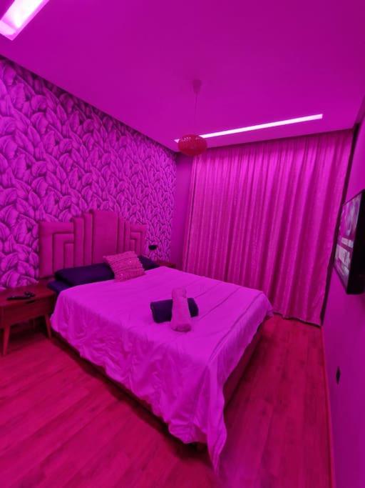 luxury Studio with jacuzzi view 4