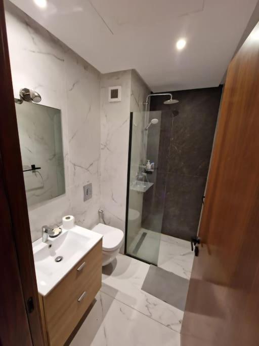 luxury Studio with jacuzzi view 5