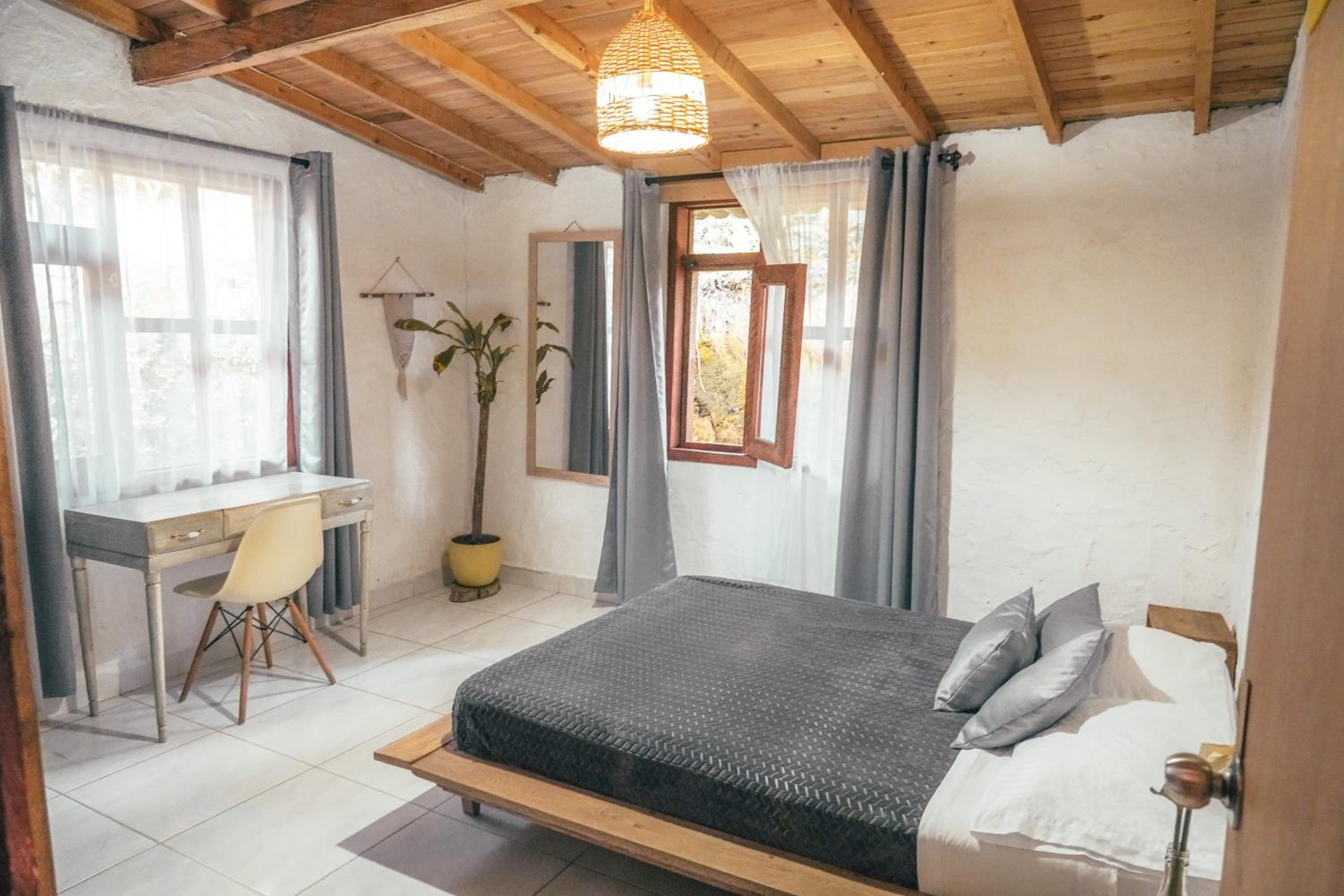 Casa Profunda - Santa Elena