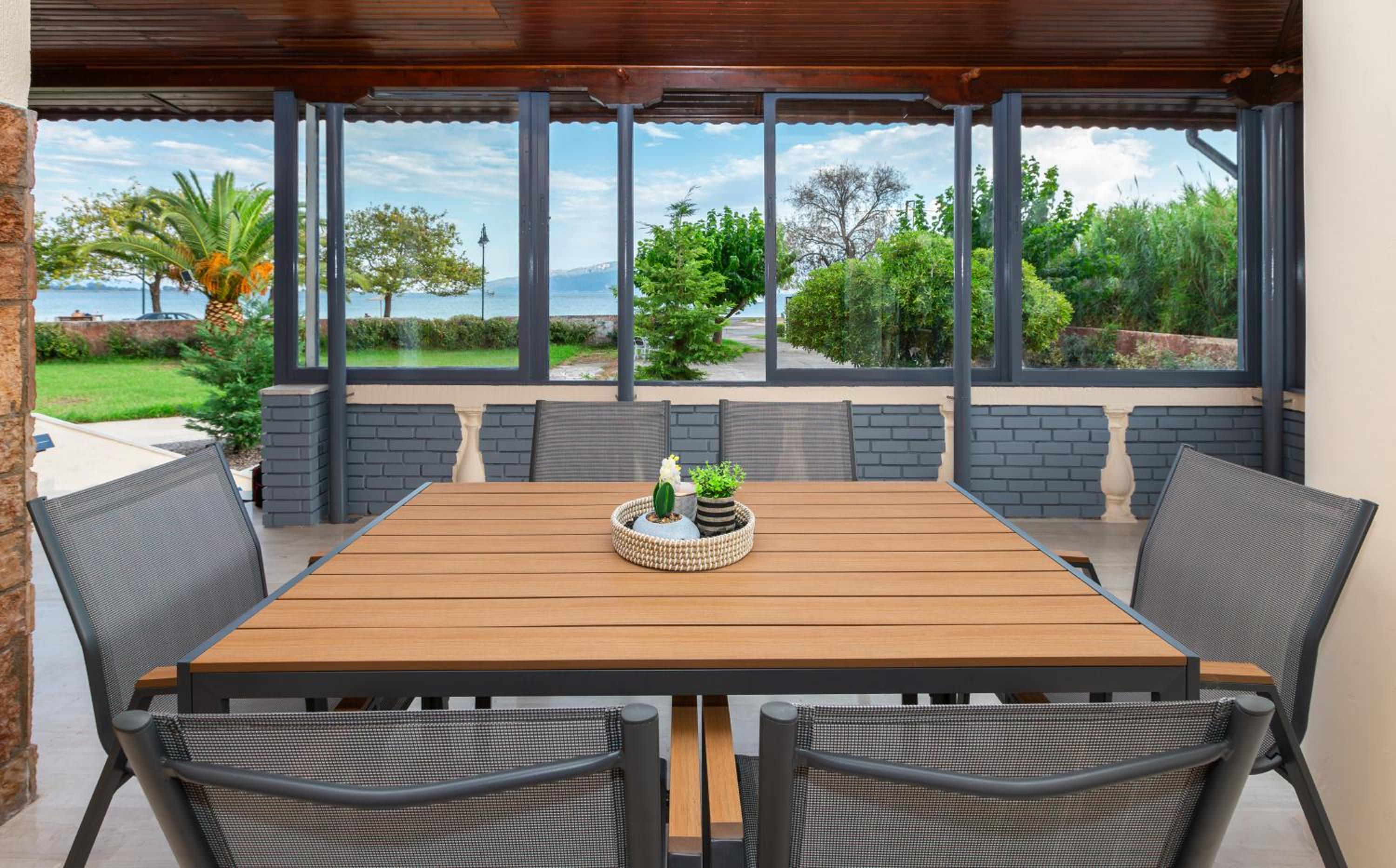Beachfront Villa Psani - Escape with Garden