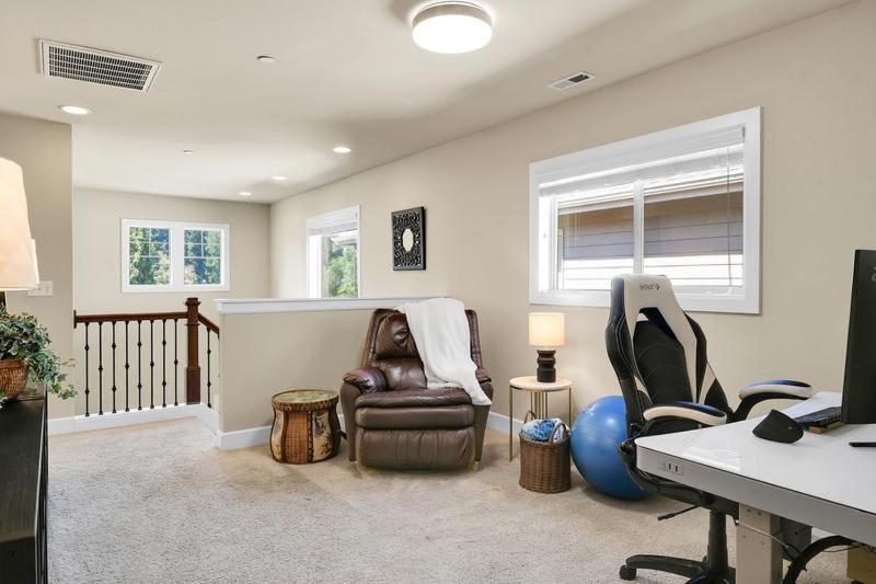 Serenity Ridge Luxury Home In Bothell - Property Image 1