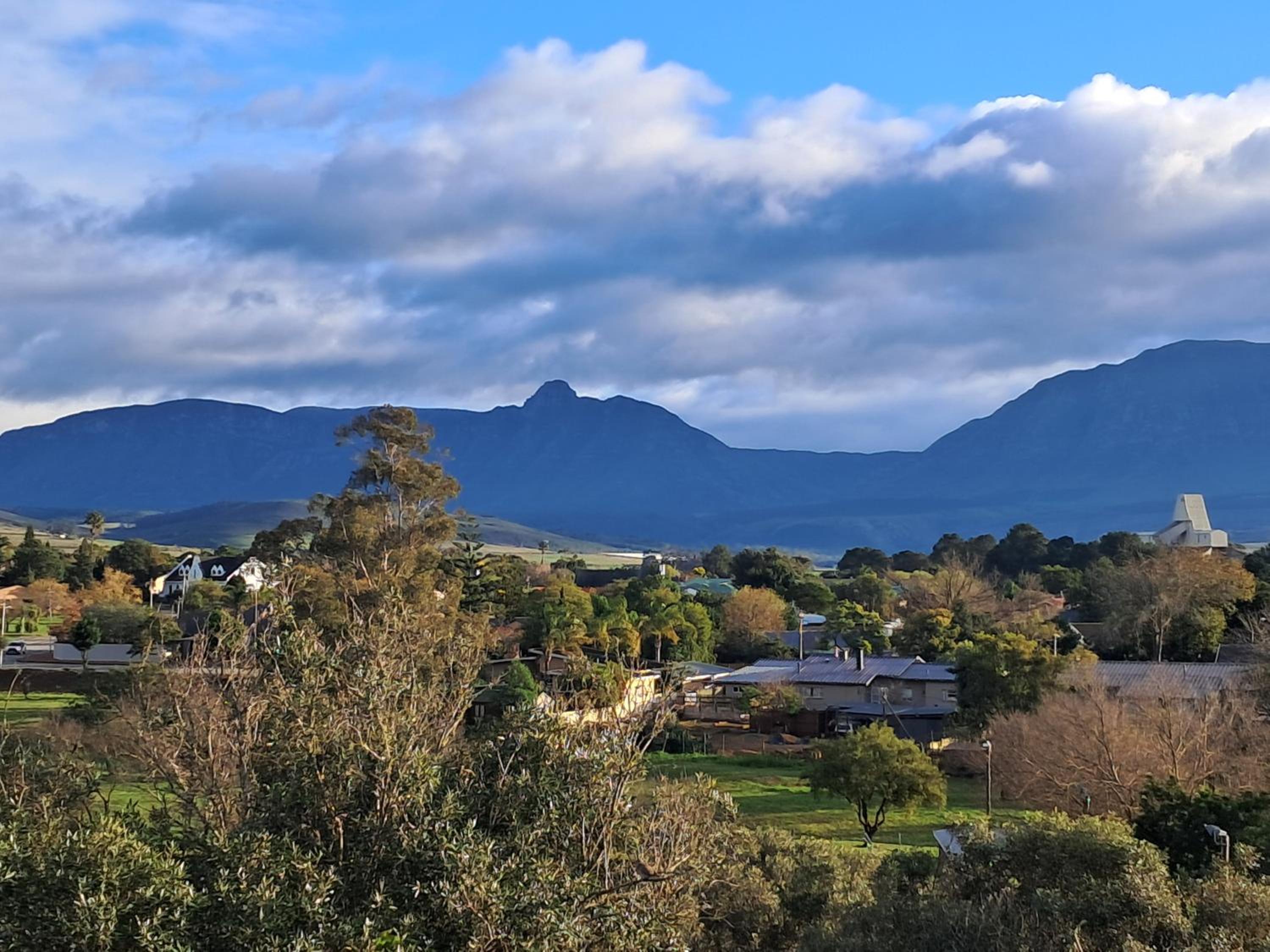 3 Pauw Street - 8 guests view 2