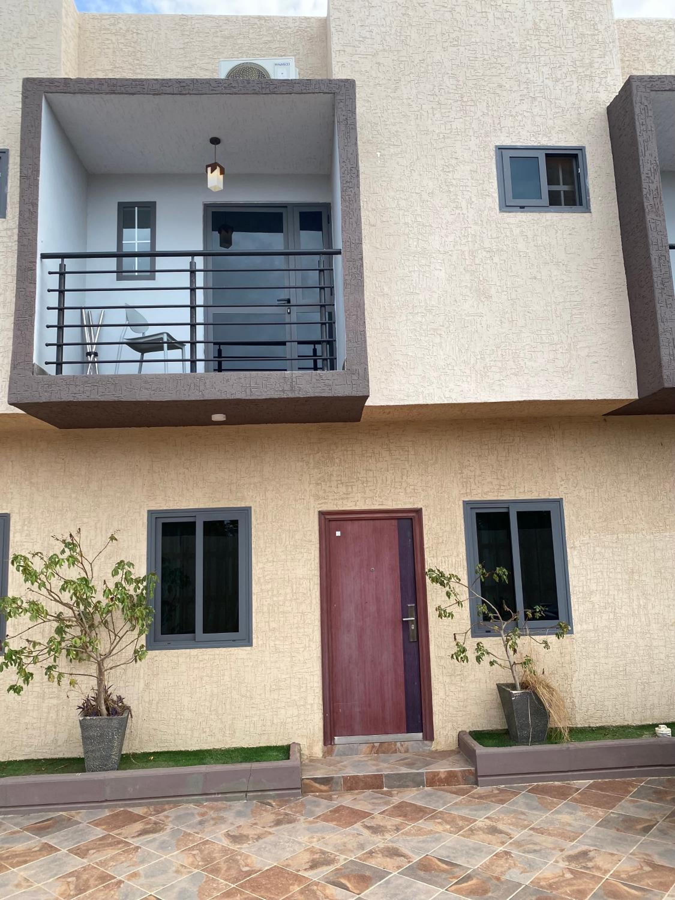 Furnished 2 Bedroom Terraced Duplex by Cerebellum& view 3
