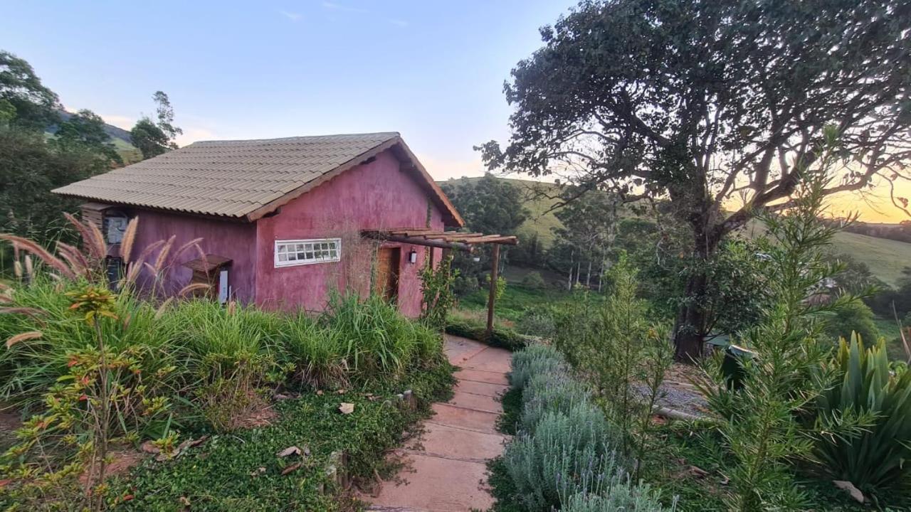 Chalé Pétala - Vila Monte Cunha
