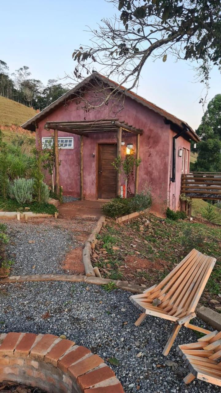 Chalé Pétala - Vila Monte Cunha