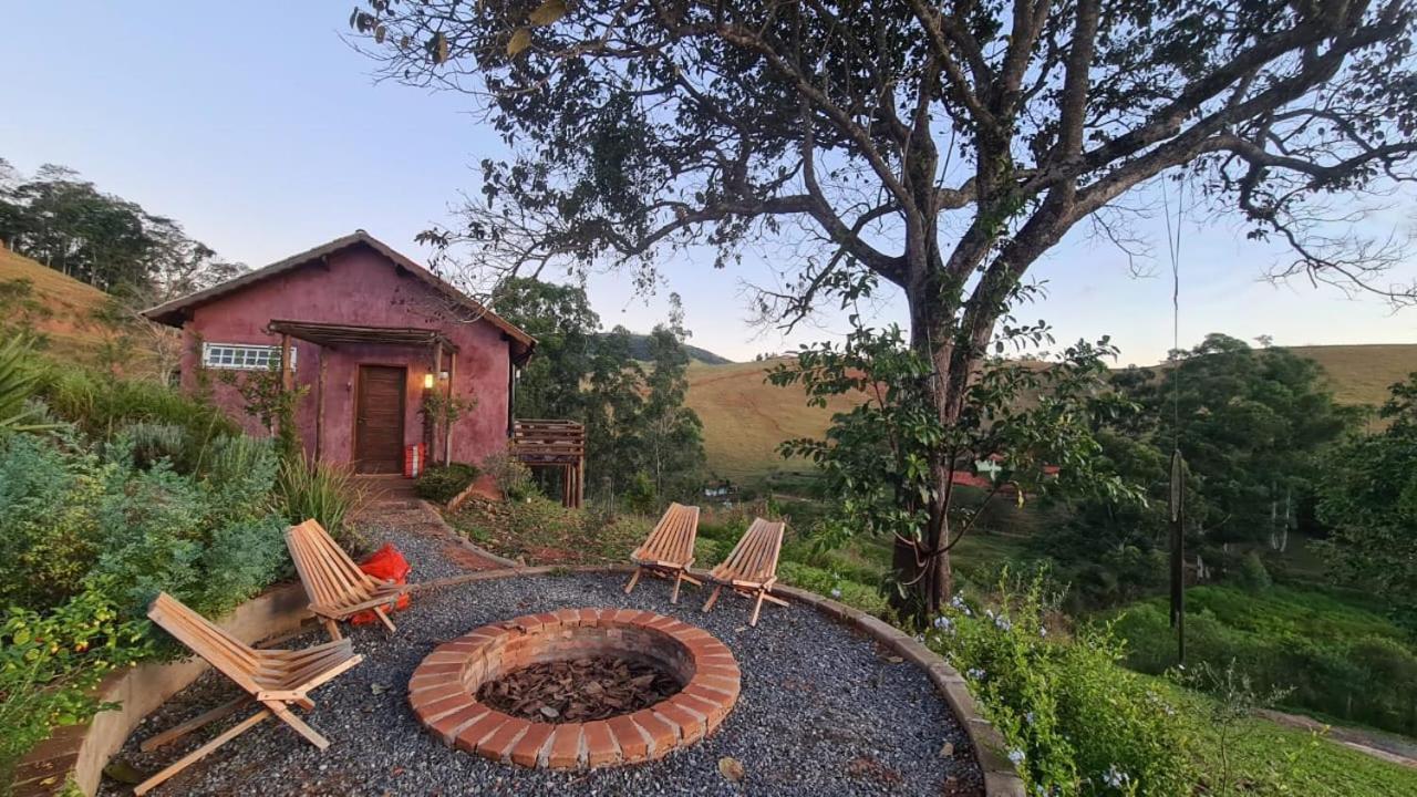 Chalé Pétala - Vila Monte Cunha