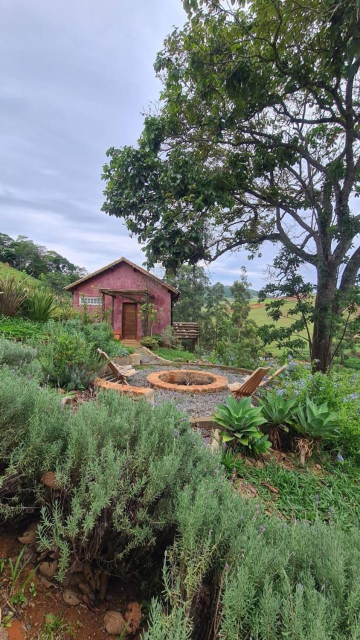 Chalé Pétala - Vila Monte Cunha