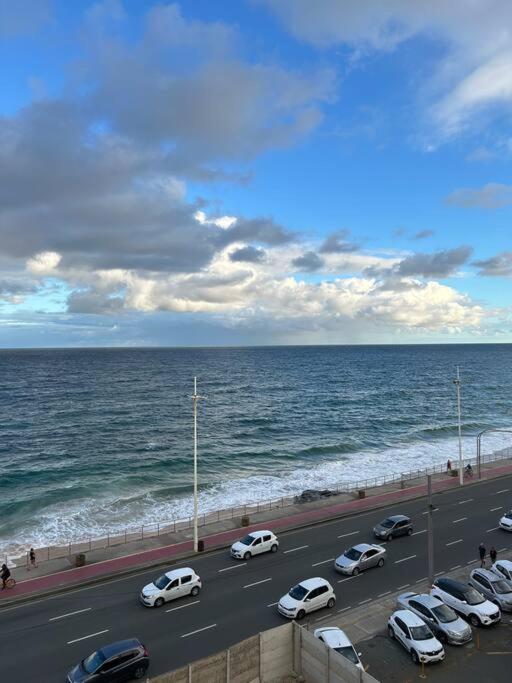 Apartamento à beira mar em Salvador