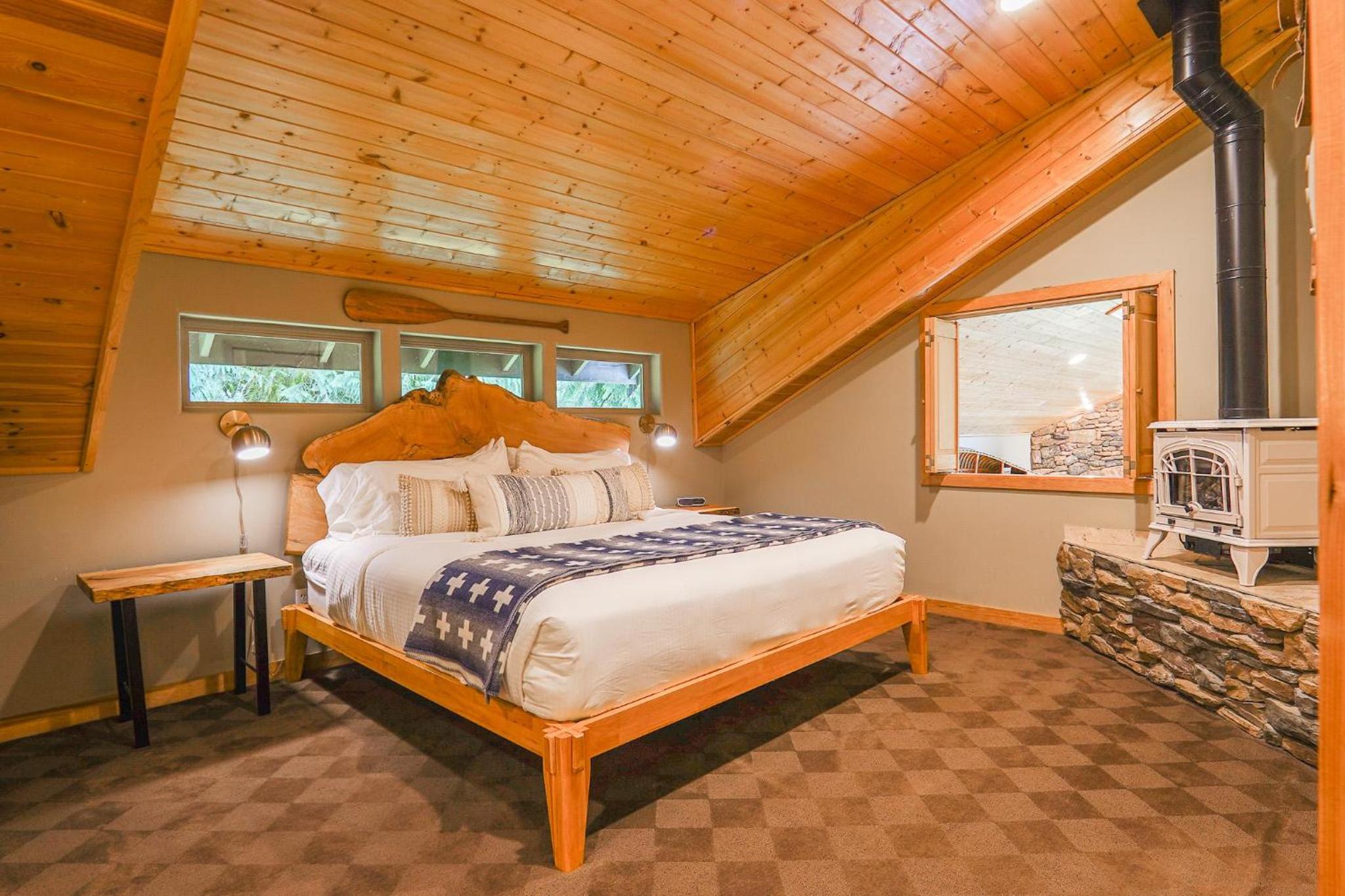 Waterfront Chalet