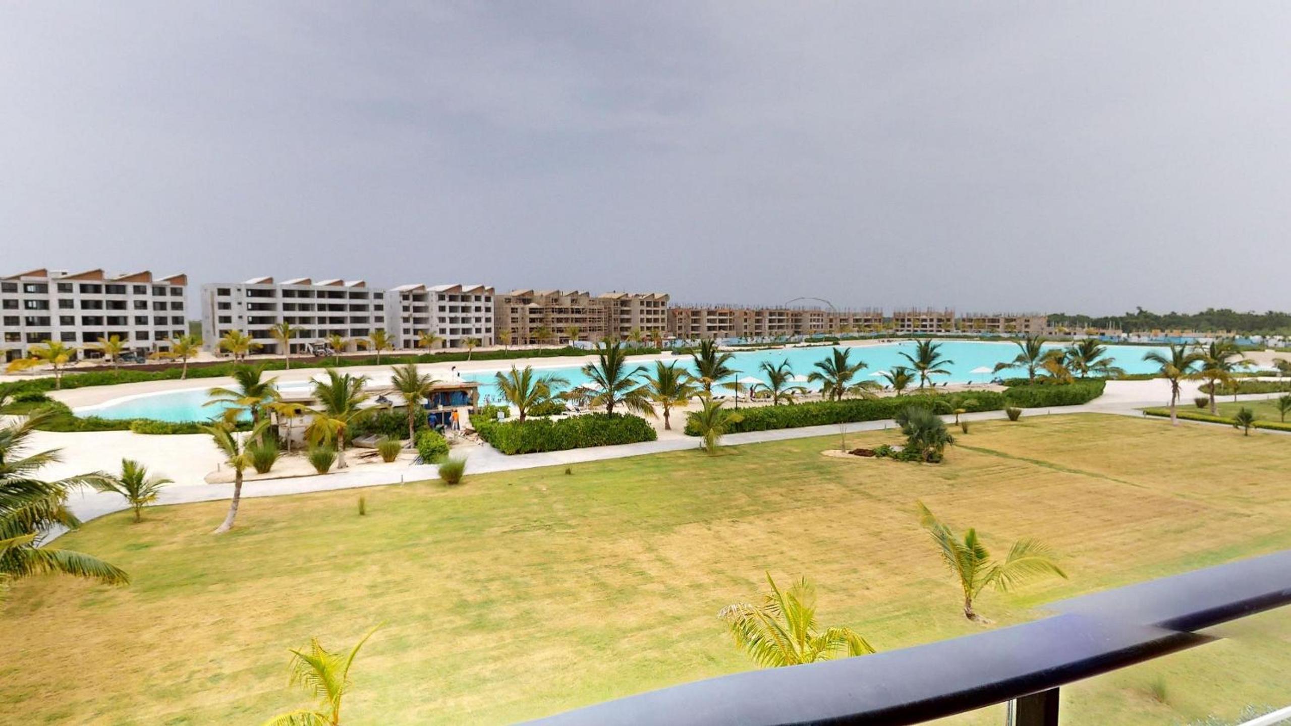 Piscina gigante, condominio totalmente equipado.