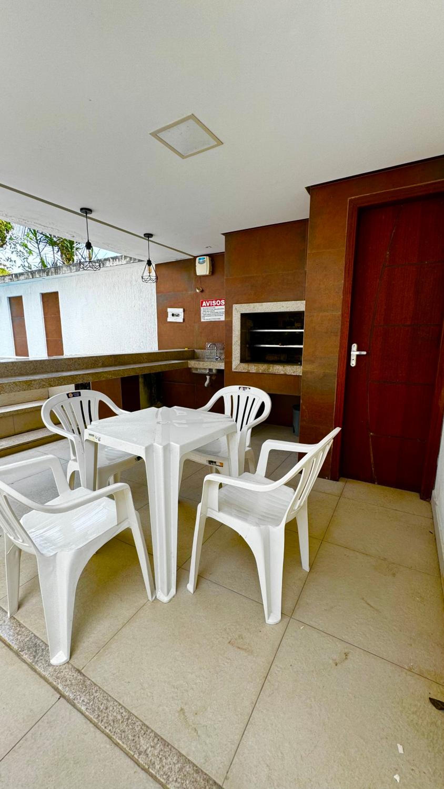 Apartamento confortável ao lado da arena axé moi 3min da praia