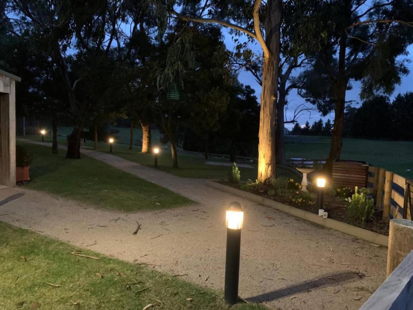 Bundaleera Vineyard and Farm Stay