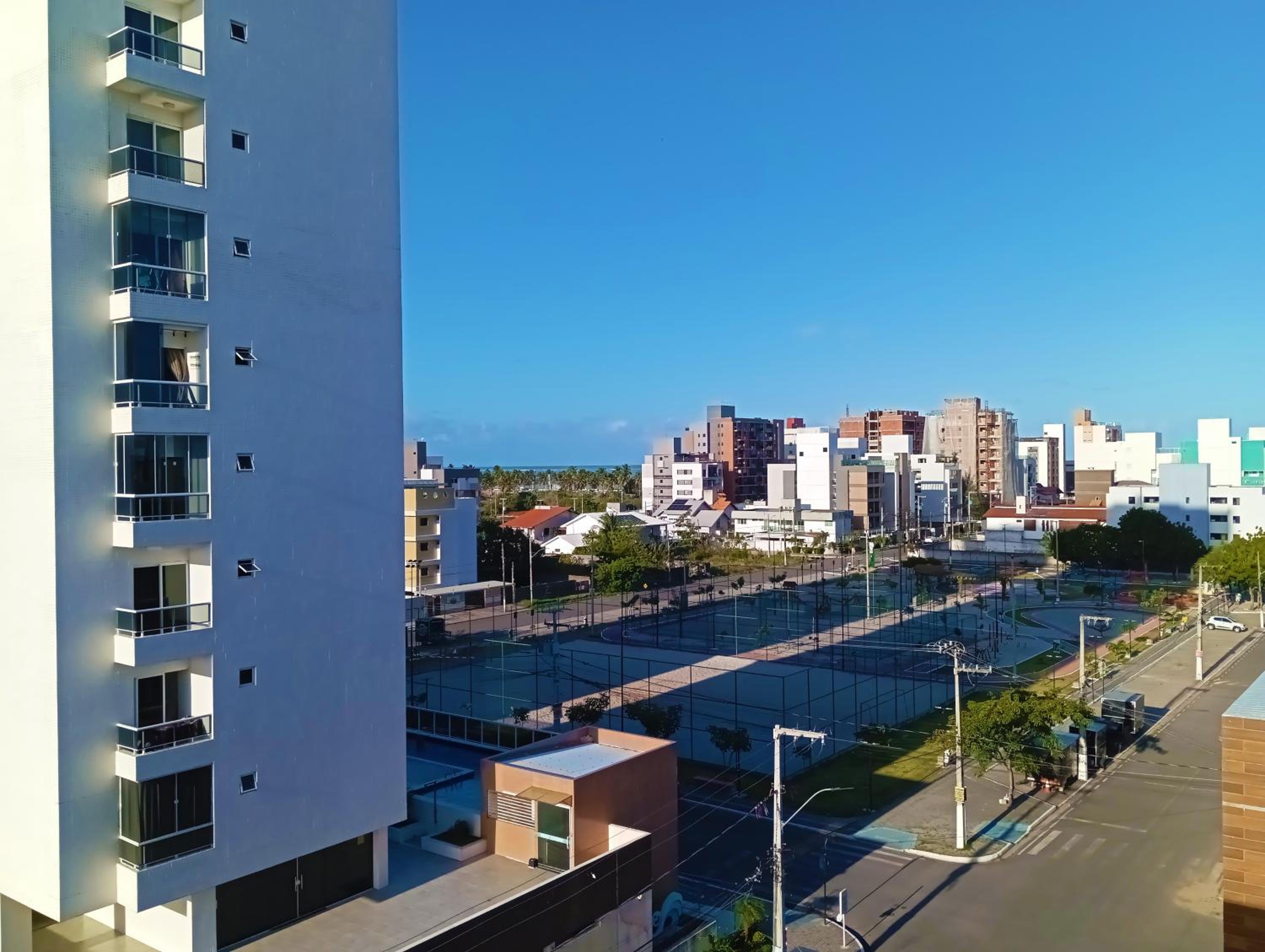Intermares, Apartamento Automatizado e Inteligente - Piscina, Elevador, Garagem - Conforto, Paz e Sossego, excelente para descansar, trabalhar ou estudar