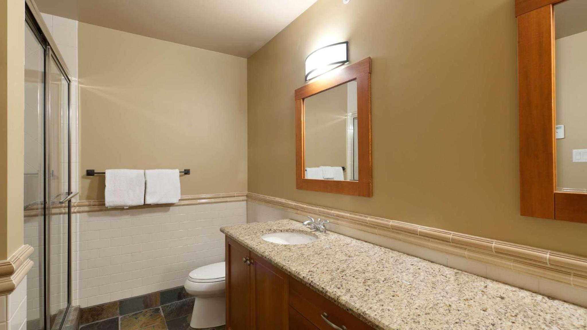 Taluswood The Heights 17 | Ski Access Townhome with Private Hot Tub, & Scenic Views