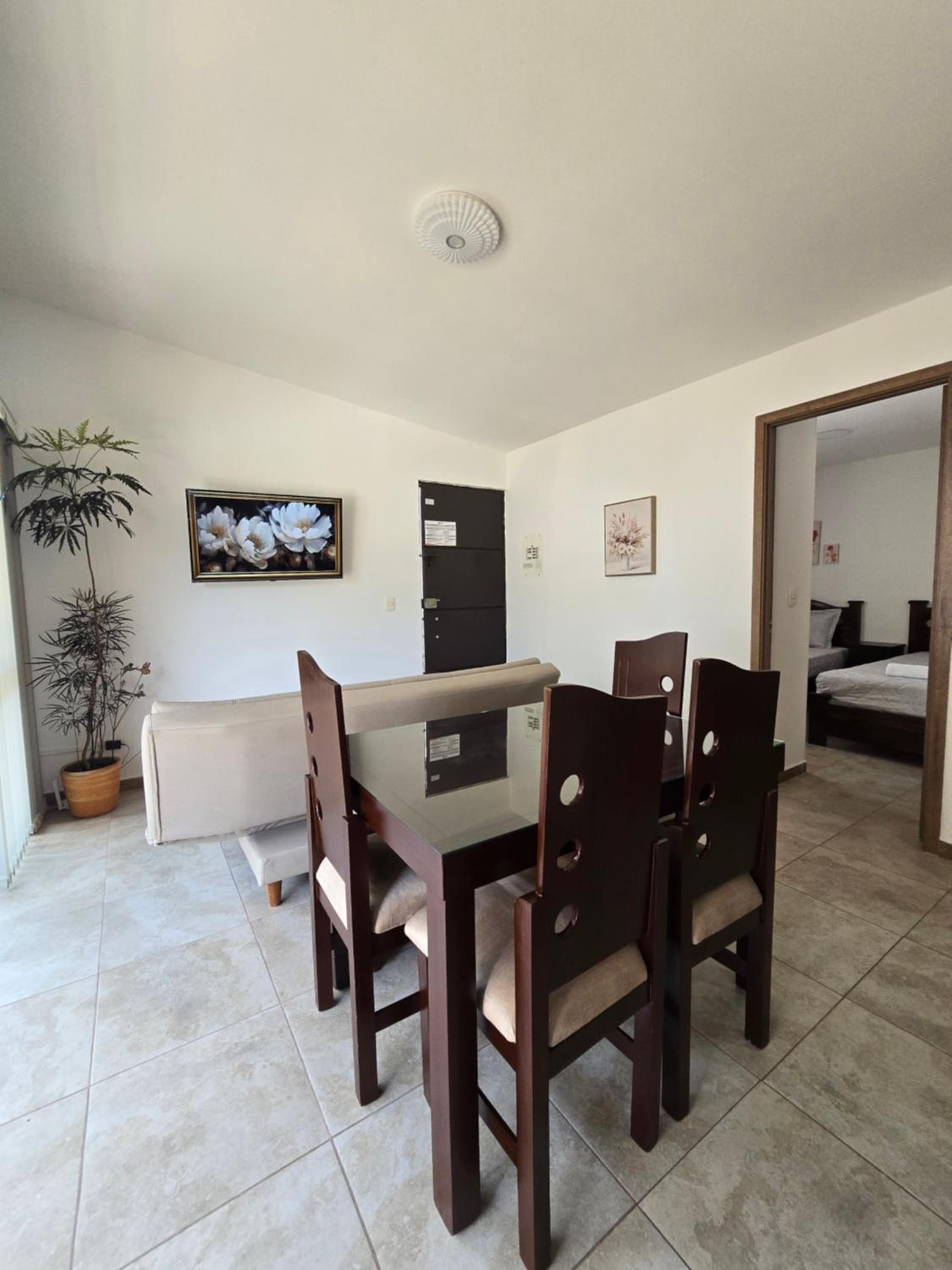 Apartamentos PRIVADOS 2 - 3 Habitaciones 4 Piscinas, 3 Jacuzzi, Sauna Cerca Aeropuerto Eden y Parque del Cafe By Molca Travel
