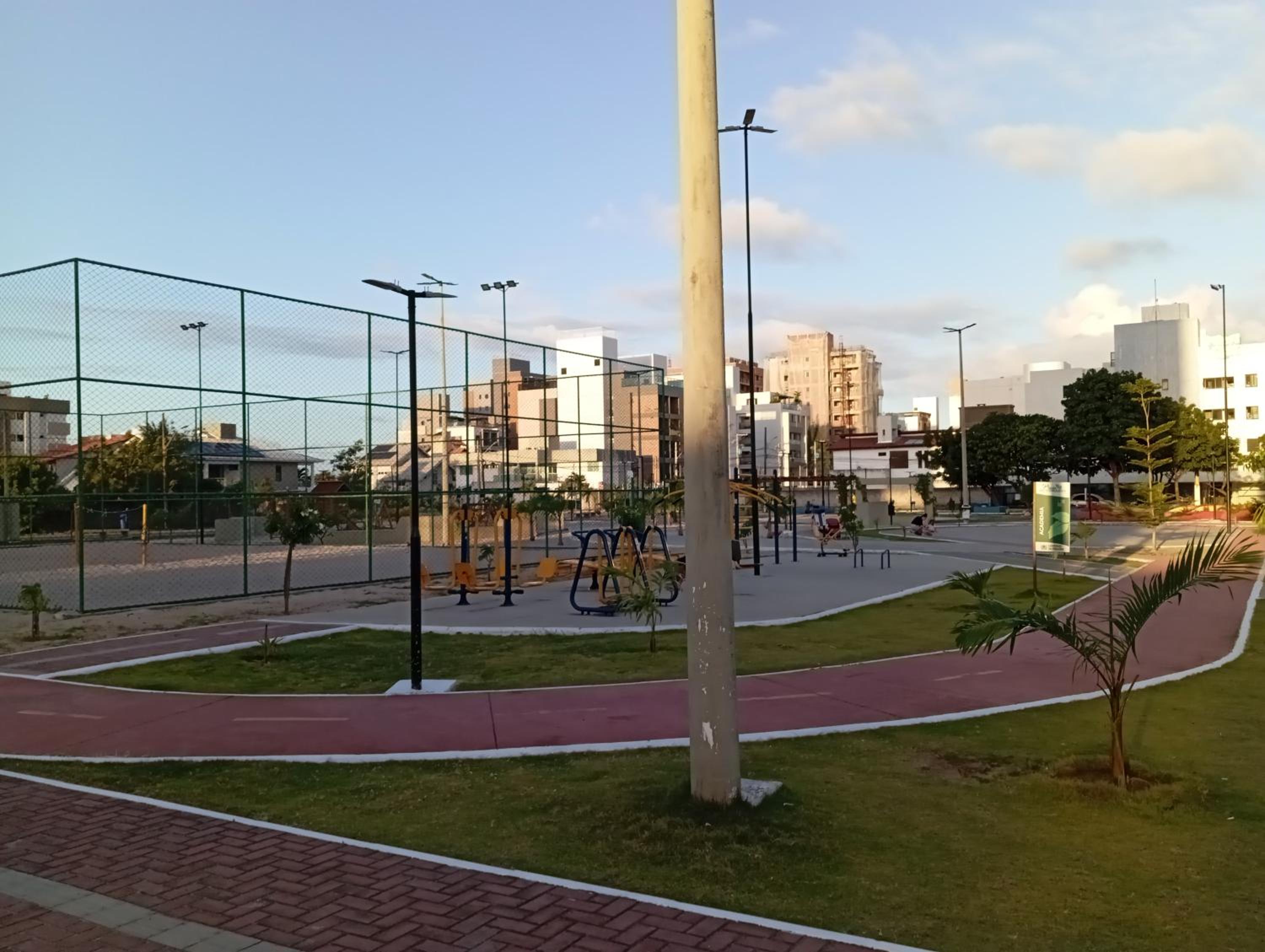 Intermares, Apartamento Automatizado e Inteligente - Piscina, Elevador, Garagem - Conforto, Paz e Sossego, excelente para descansar, trabalhar ou estudar