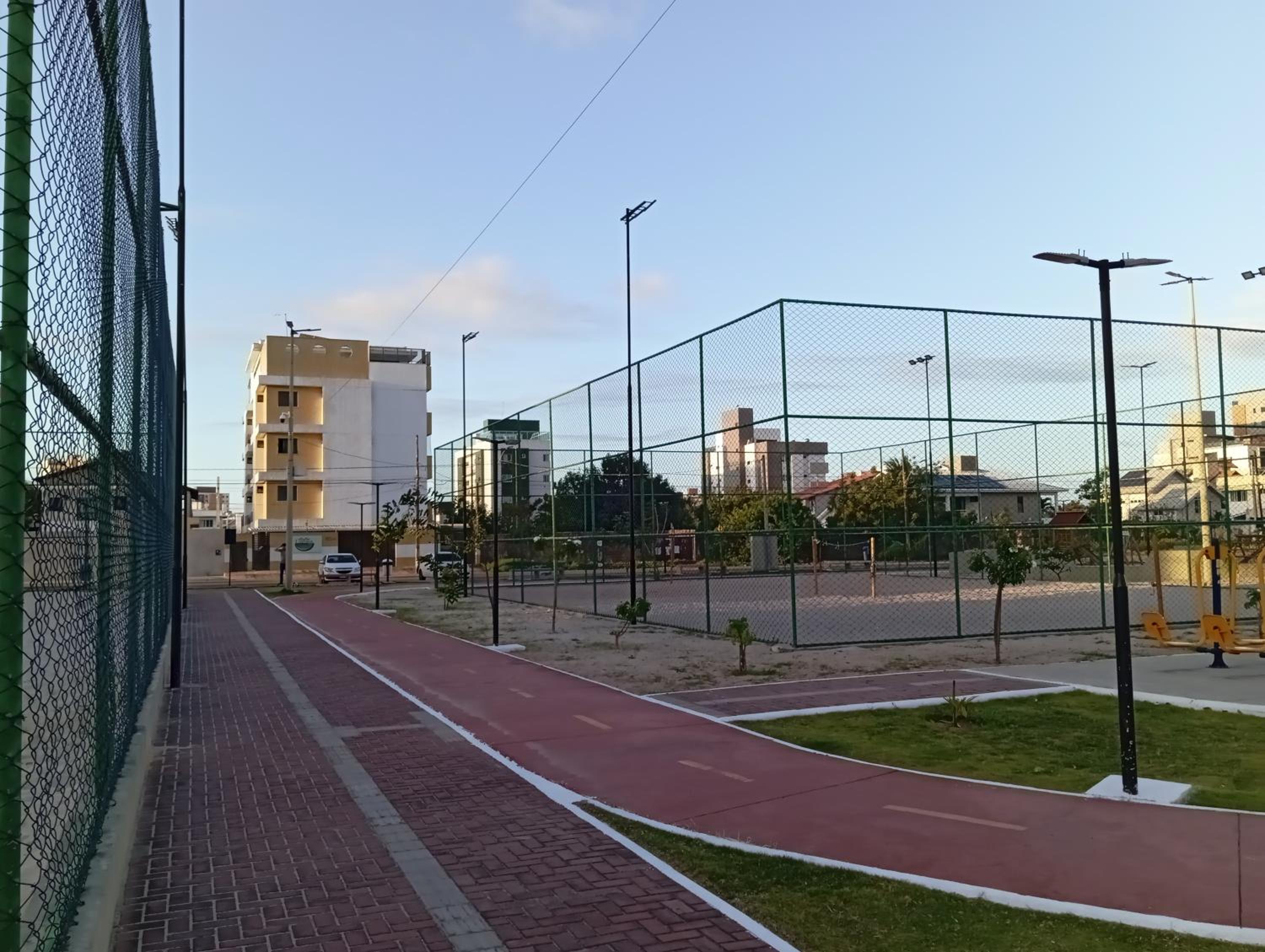 Intermares, Apartamento Automatizado e Inteligente - Piscina, Elevador, Garagem - Conforto, Paz e Sossego, excelente para descansar, trabalhar ou estudar