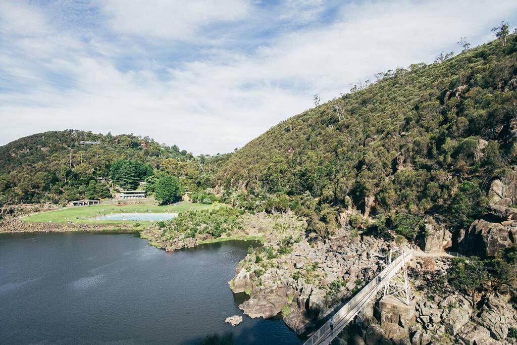 Short walk to Launceston CBD & Cataract Gorge