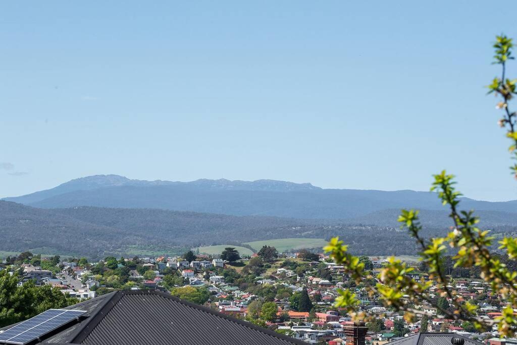 Short walk to Launceston CBD & Cataract Gorge