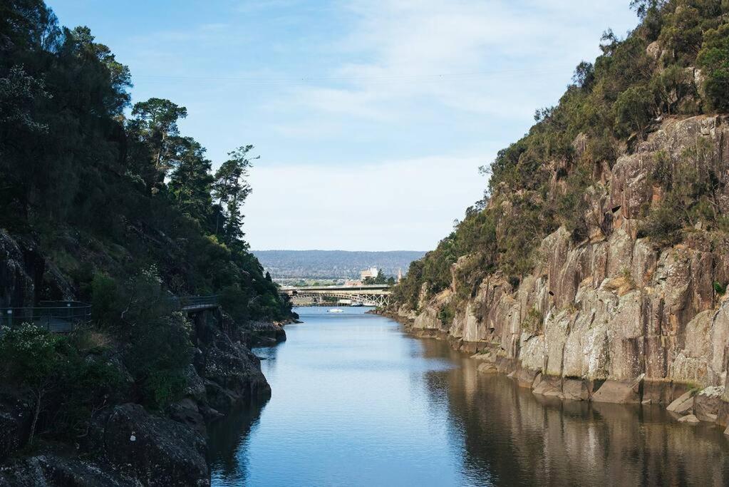 Short walk to Launceston CBD & Cataract Gorge