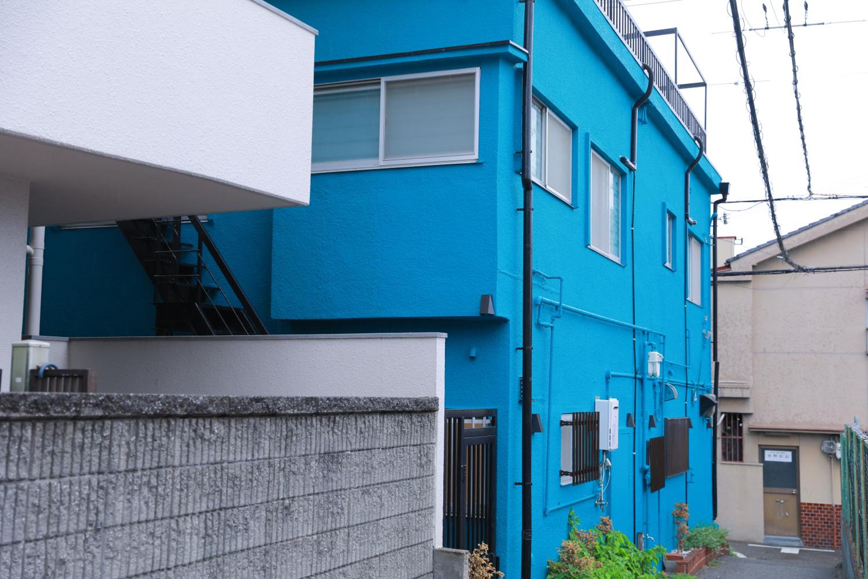 Spacious 4BR House, Sleeps 10, Near Subway & Shops