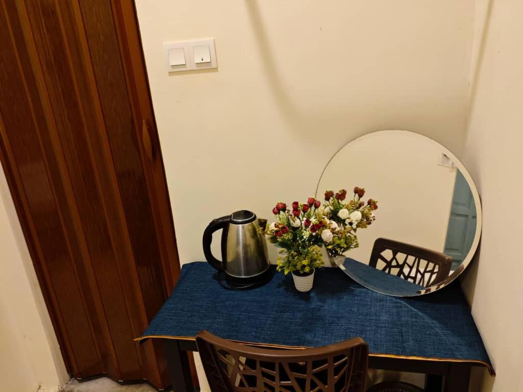 Homestay 5 minute walk to HUKM