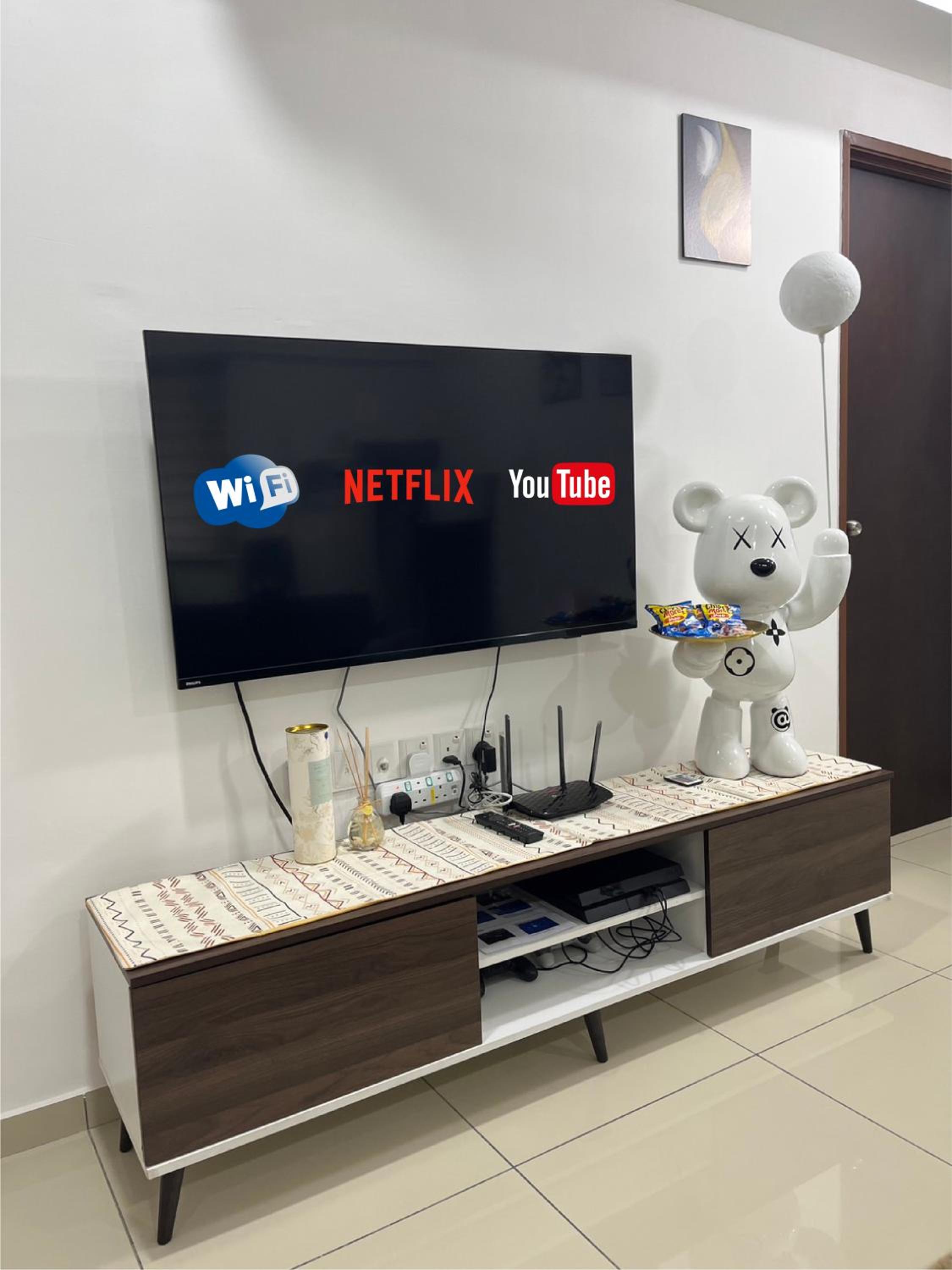 Cozy Haven Condo with PS4 & Nexflix at Menara Sentral photo 1