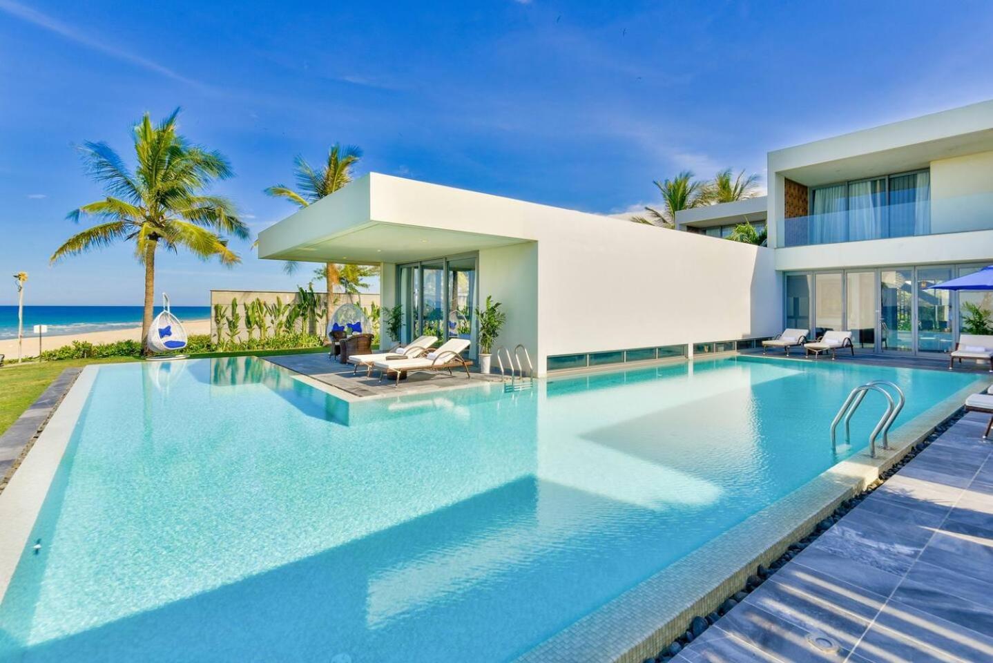 The Oceanfront Villas Da Nang Managed By Abogo view 3