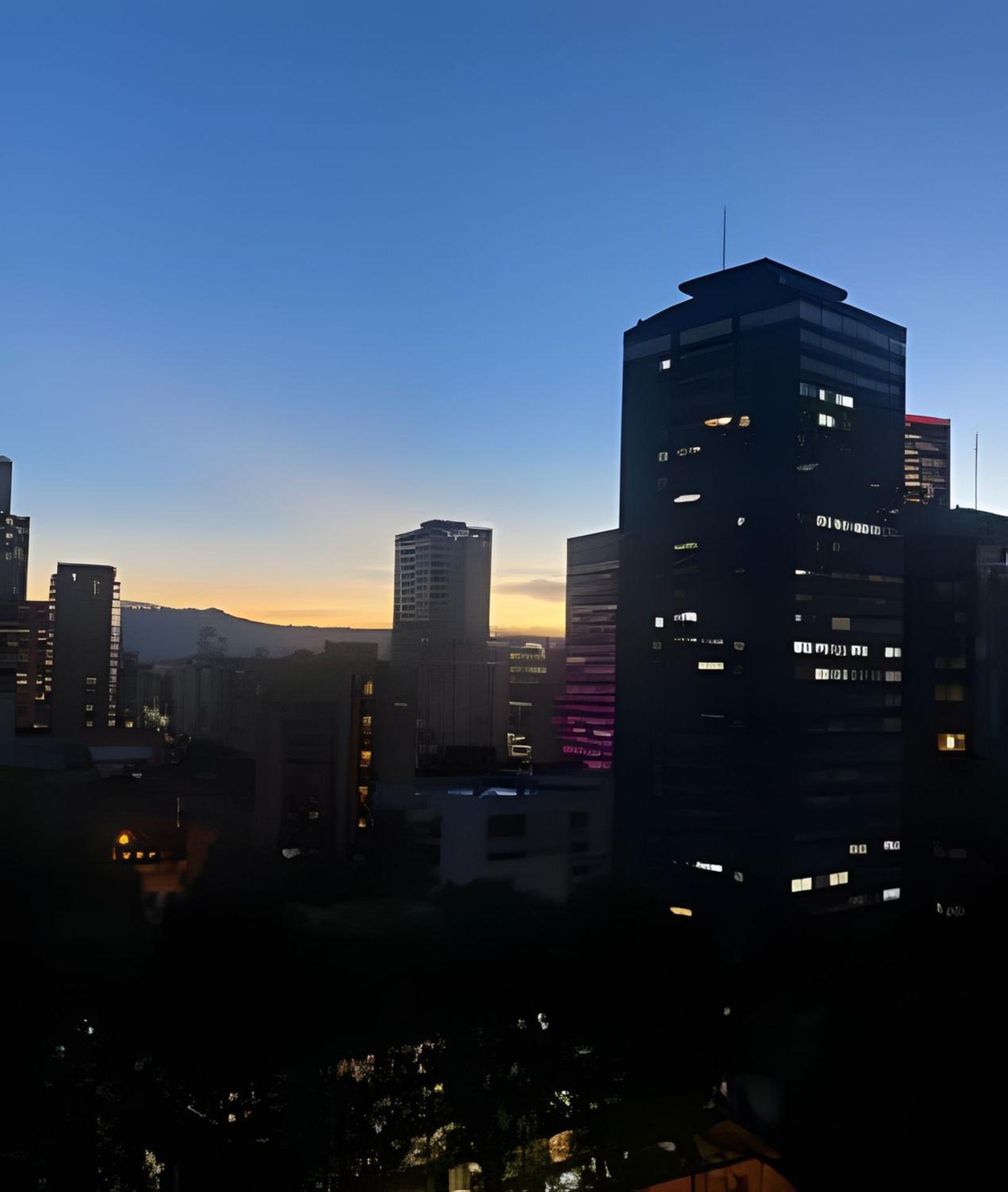 Maravilloso loft con vista al atardecer - 707