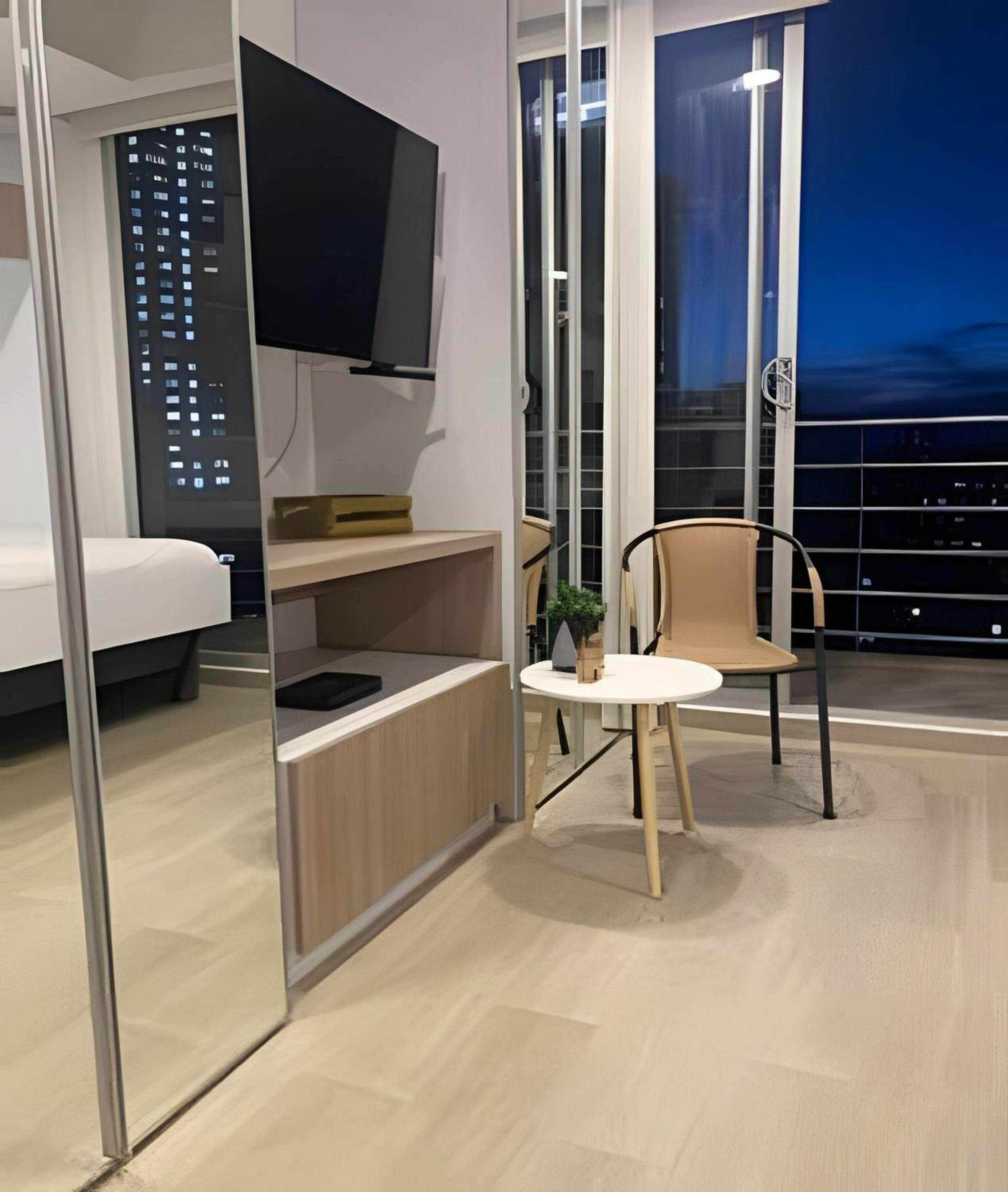Maravilloso loft con vista al atardecer - 707