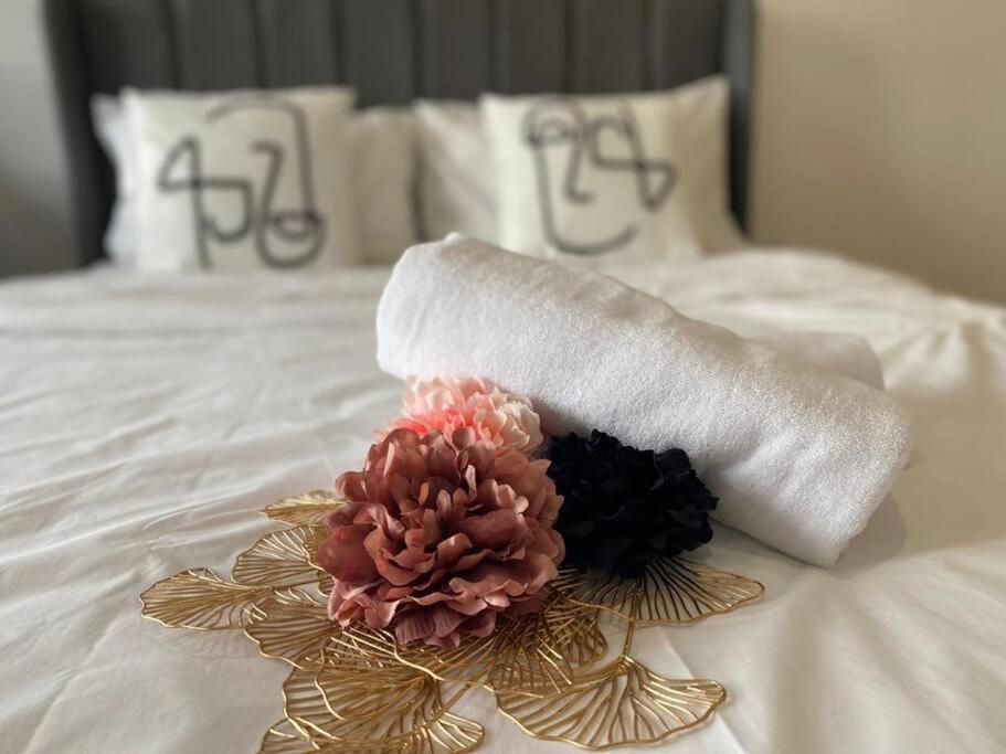 Convenient & Luxury Suite with Queen Bed S-23-11A photo 6