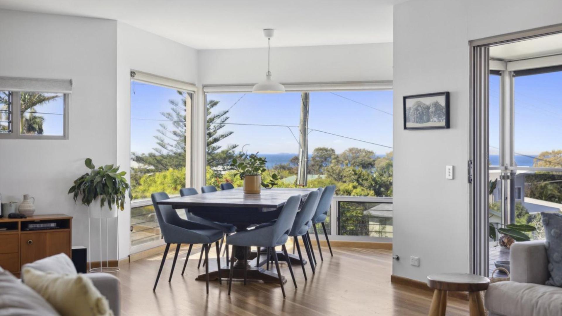 Pool, Whale - Observation - Deck, Sleeps 6, Pets